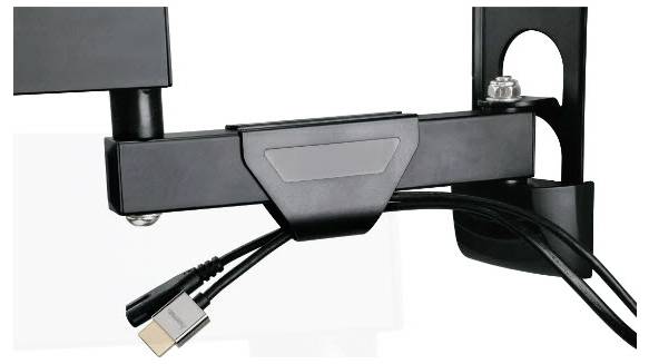 Nahaufnahme einer schwarzen verstellbaren Monitorhalterung mit Kabelmanagement, die ein HDMI-Kabel zeigt, das unter dem Arm verlegt ist.