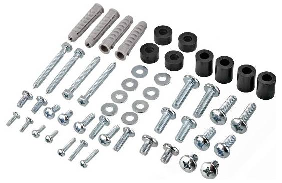 Sortiertes Wandmontagehardware-Set mit Kunststoffankern, Abstandhaltern, Unterlegscheiben und verschiedenen Schrauben/Bolzen auf weißem Hintergrund.