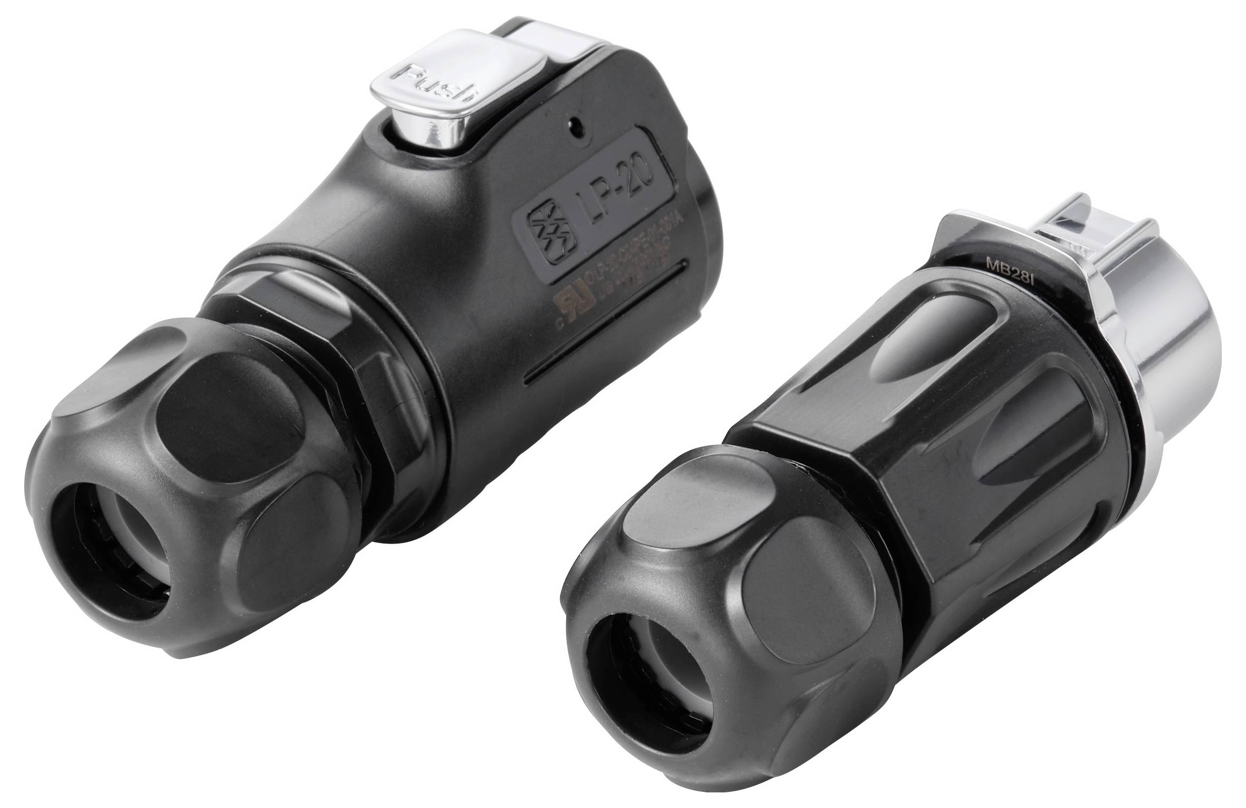 Zwei schwarze und verchromte Feuerzeugstecker/Adapter nebeneinander auf weißem Hintergrund.