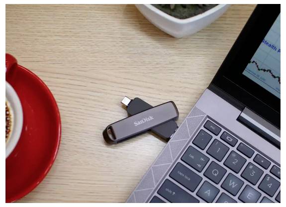 SanDisk Extreme Pro USB-Stick 1TB Schwarz SDDDE1-1T00-G46 USB-A (USB 3.2 Gen 1), USB-C®