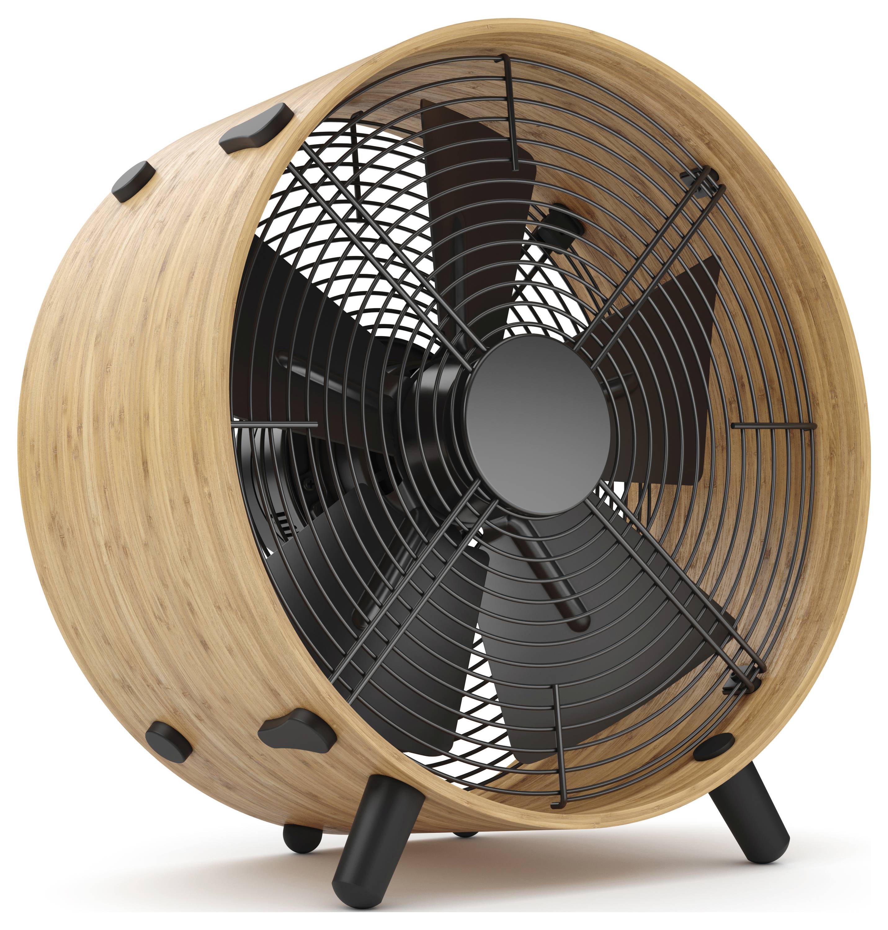 Moderner Tischventilator mit holzmaseriertem zylindrischem Gehäuse, schwarzen Blättern und Gitter sowie drei kurzen Beinen auf weißem Hintergrund.