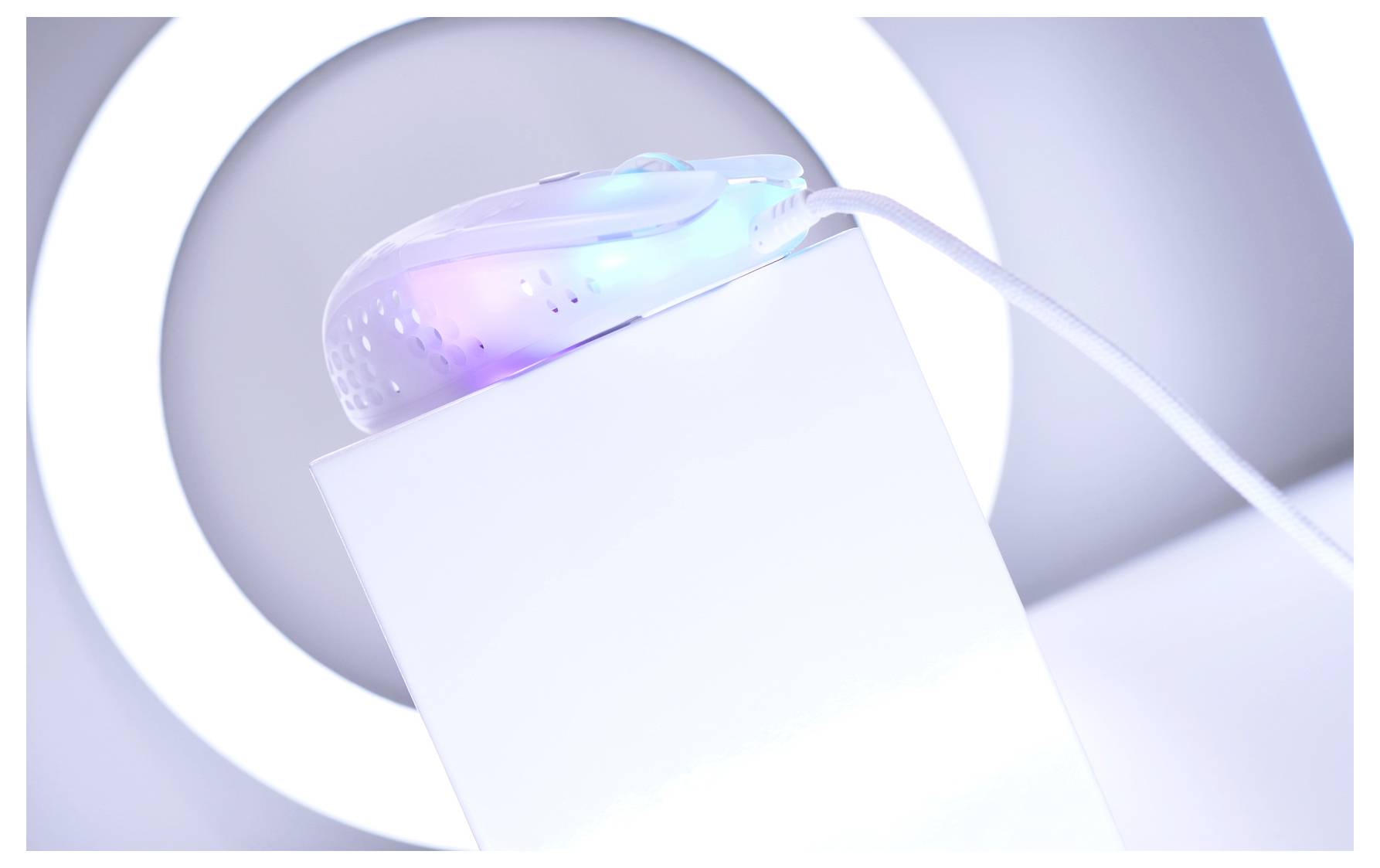 Cherry XTRFY MZ1 RGB Maus Ohne (Ansteuerung über Computer) Weiß