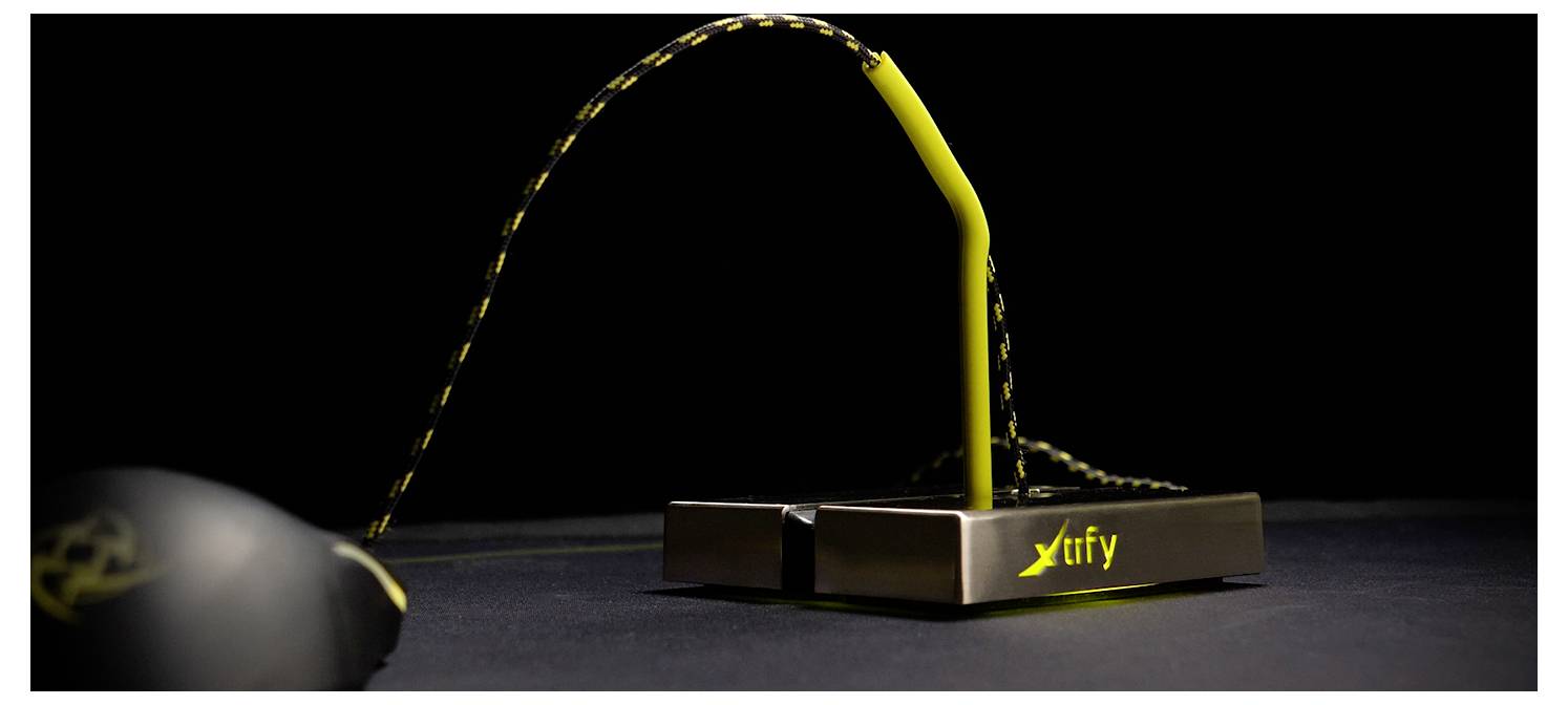 Cherry XTRFY B1 Mouse Bungee Maus-Kabel-Halterung Ohne (Ansteuerung über Computer)