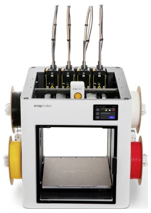 Ein 3D-Drucker mit vier Filamentrollen, die seitlich montiert sind, und sichtbaren Druckköpfen oben, frontal auf weißem Hintergrund dargestellt.