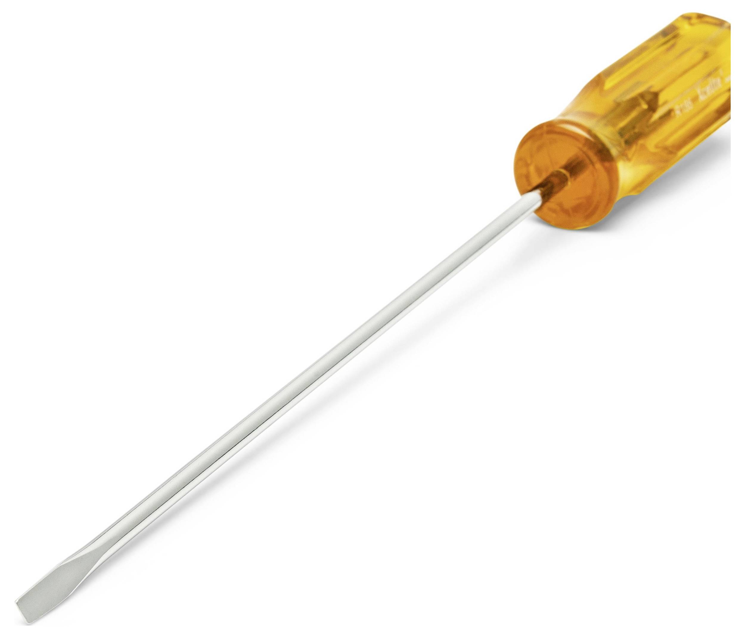 Nahaufnahme eines Schlitzschraubenziehers mit orangefarbenem Griff auf weißem Hintergrund.
