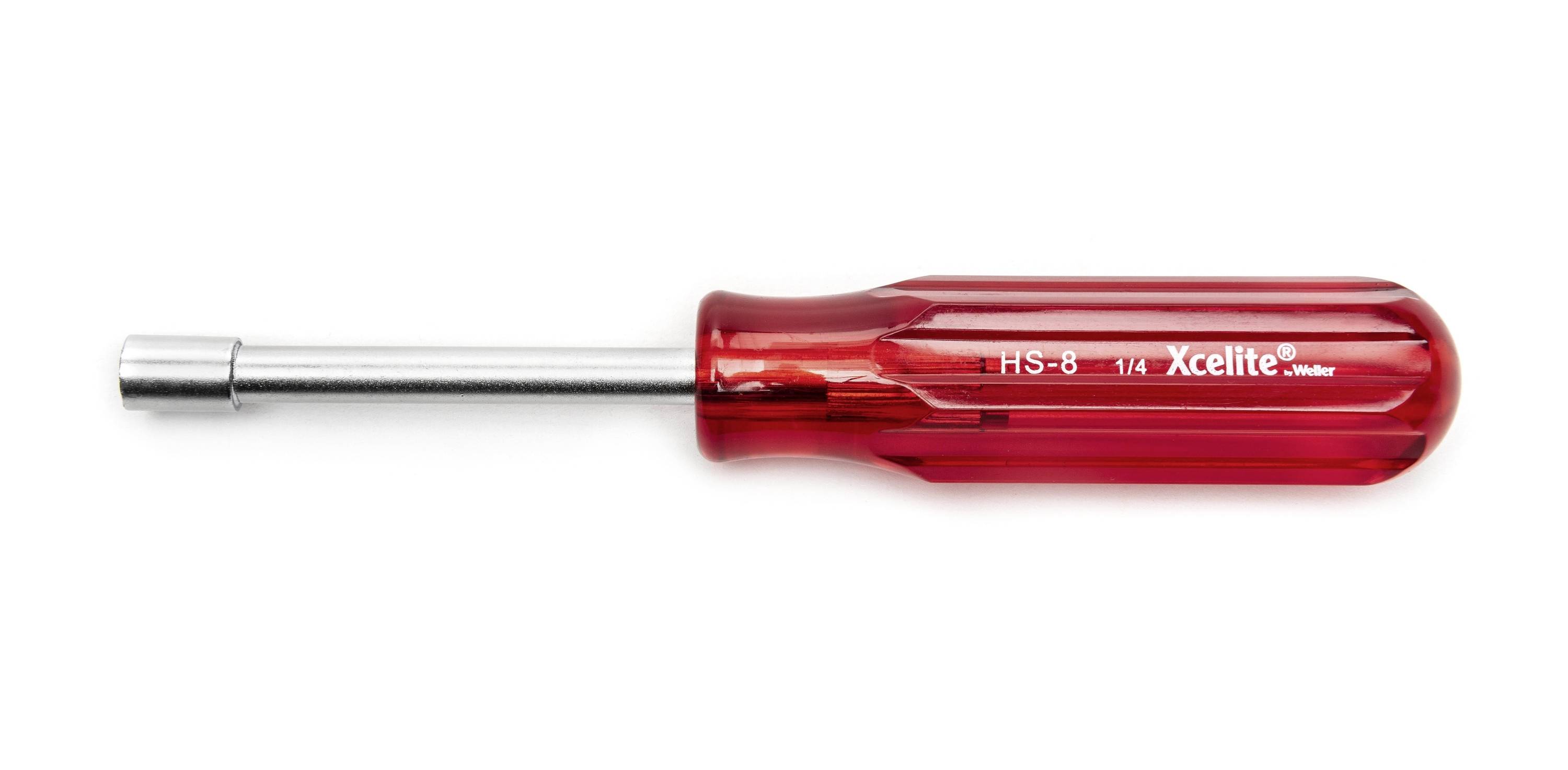 Dünnes Glasthermometer mit einer gedruckten Skala und einer klaren Flüssigkeitsbirne, horizontal auf weißem Hintergrund dargestellt.