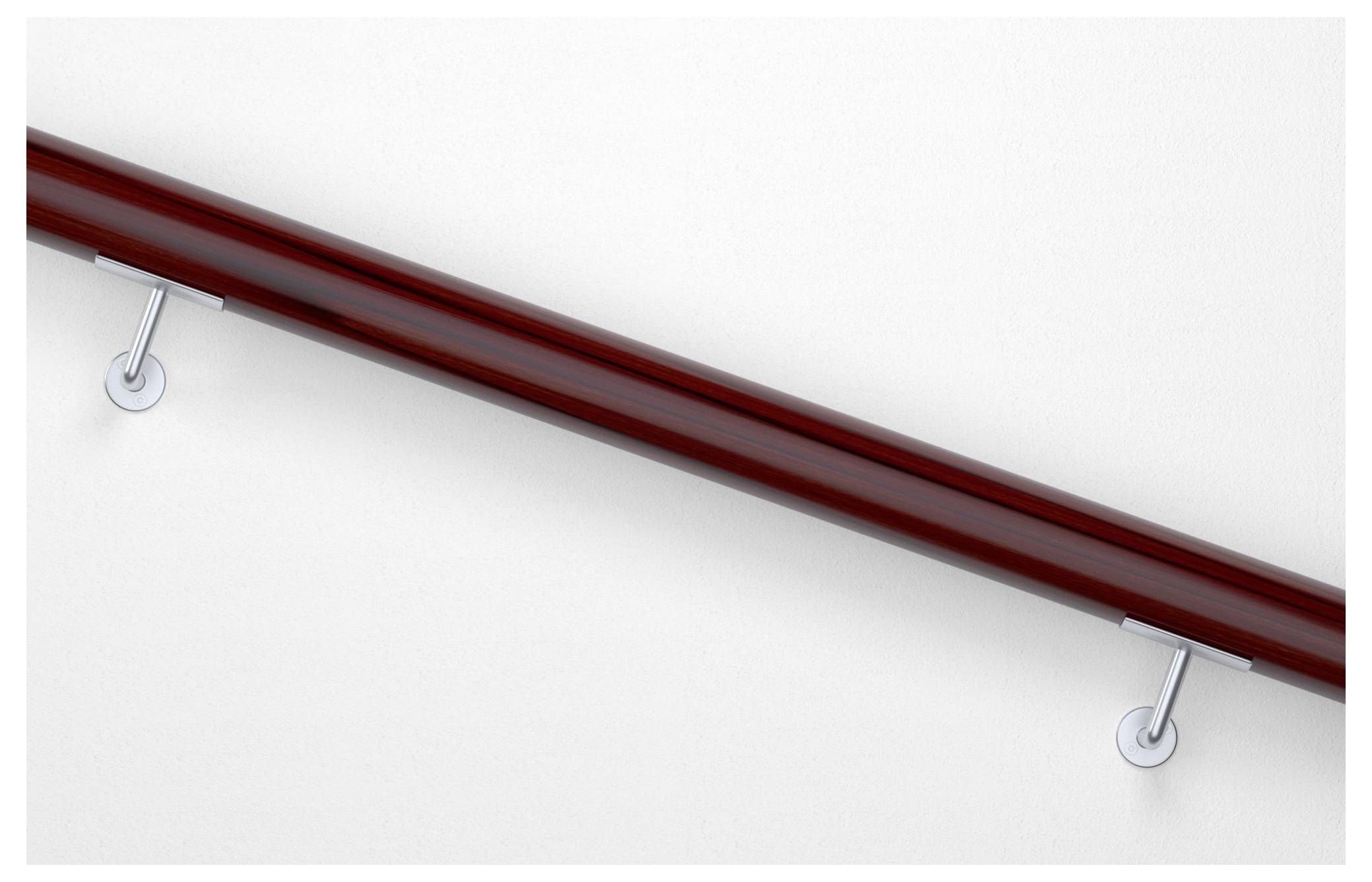 Rote Holzhandlauf schräg an einer weißen Wand montiert mit zwei silbernen Wandhaltern.