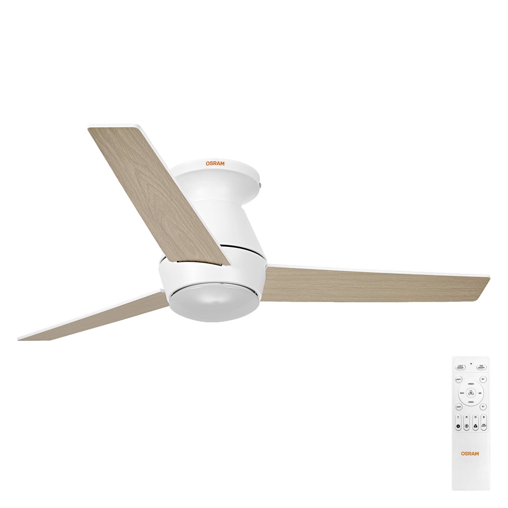 Weißer Deckenventilator mit drei Holzblättern und integrierter Leuchte, dargestellt mit einer Fernbedienung auf weißem Hintergrund.