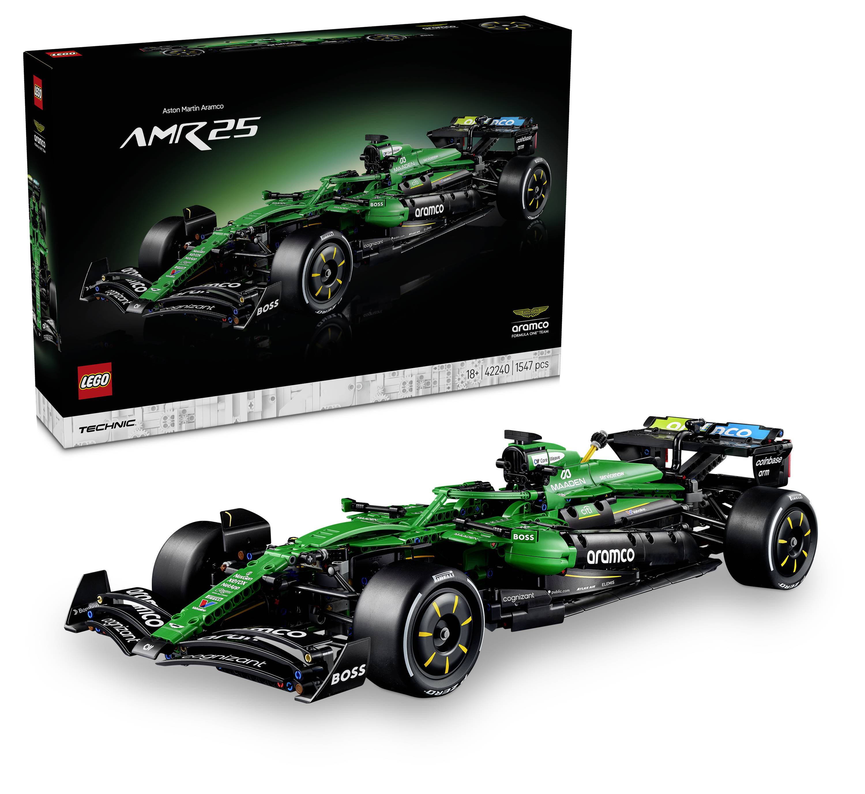 LEGO Technic Karton und zusammengebautes AMR25 Formel-1-Rennwagenmodell in Grün und Schwarz, dargestellt auf weißem Hintergrund.