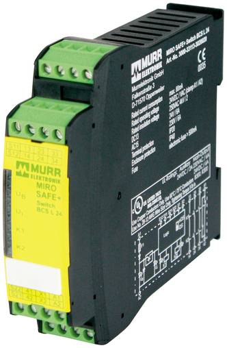 Murr Elektronik Sicherheitsrelaismodul mit grünen Anschlussblöcken und gelbem Frontpanel, dargestellt vor weißem Hintergrund.