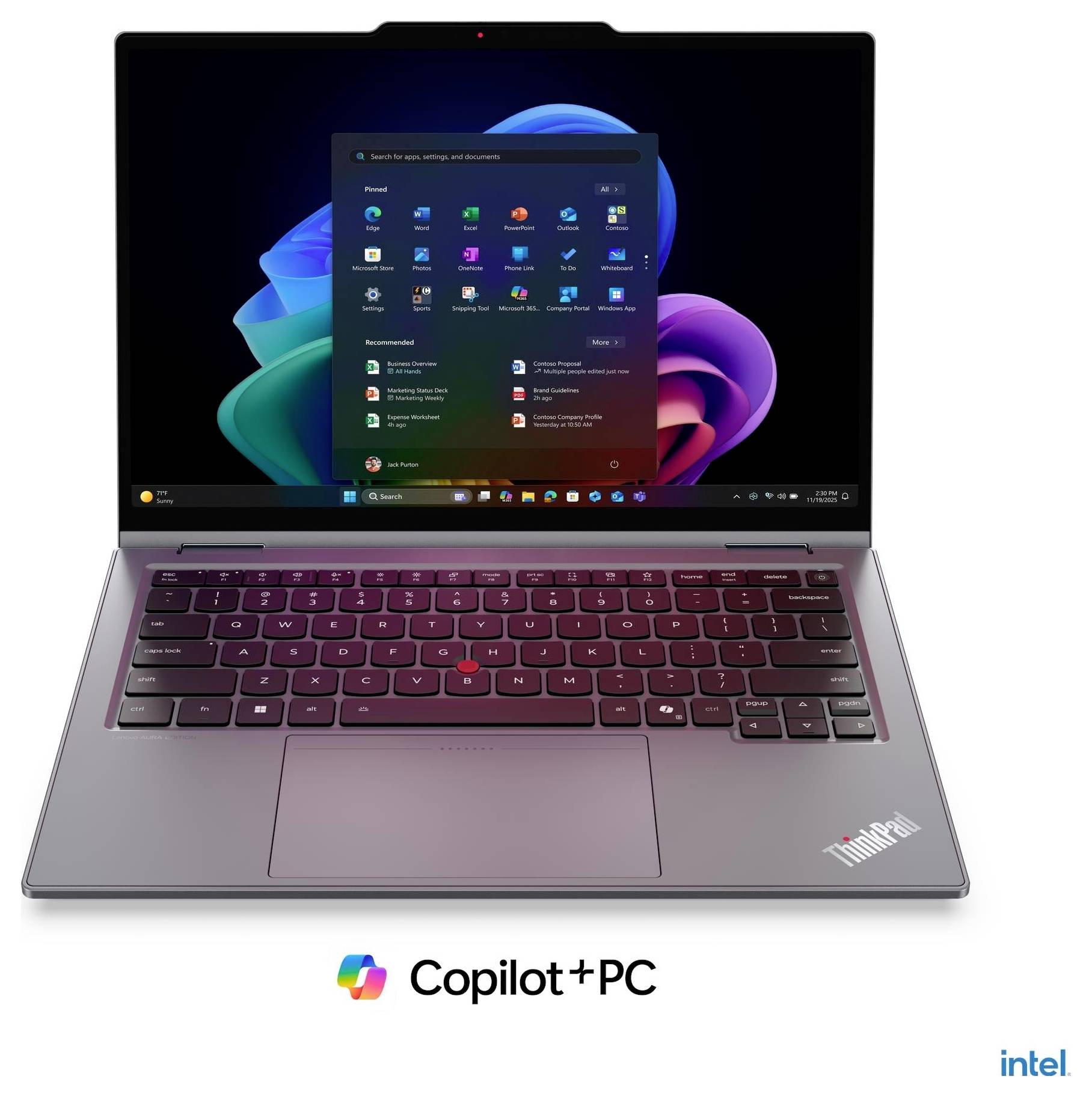 Schwarzer Lenovo ThinkPad-Laptop, teilweise geöffnet, mit Copilot+ PC-Branding darunter.