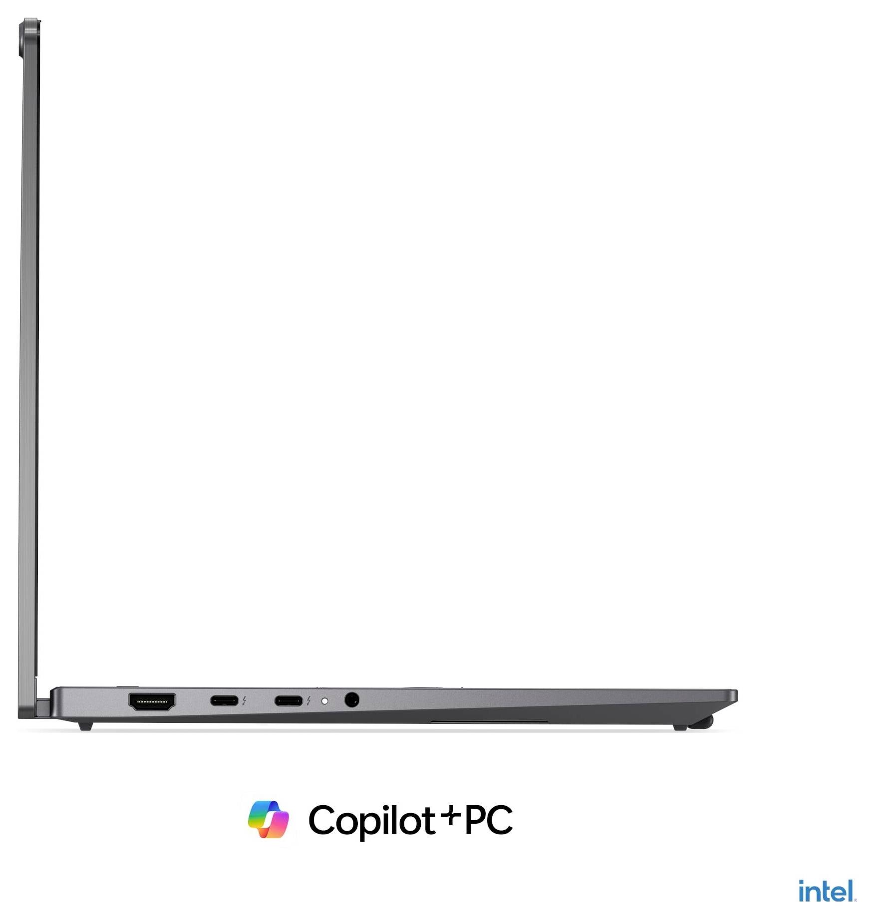 Seitenansicht eines geöffneten dünnen Laptops mit 