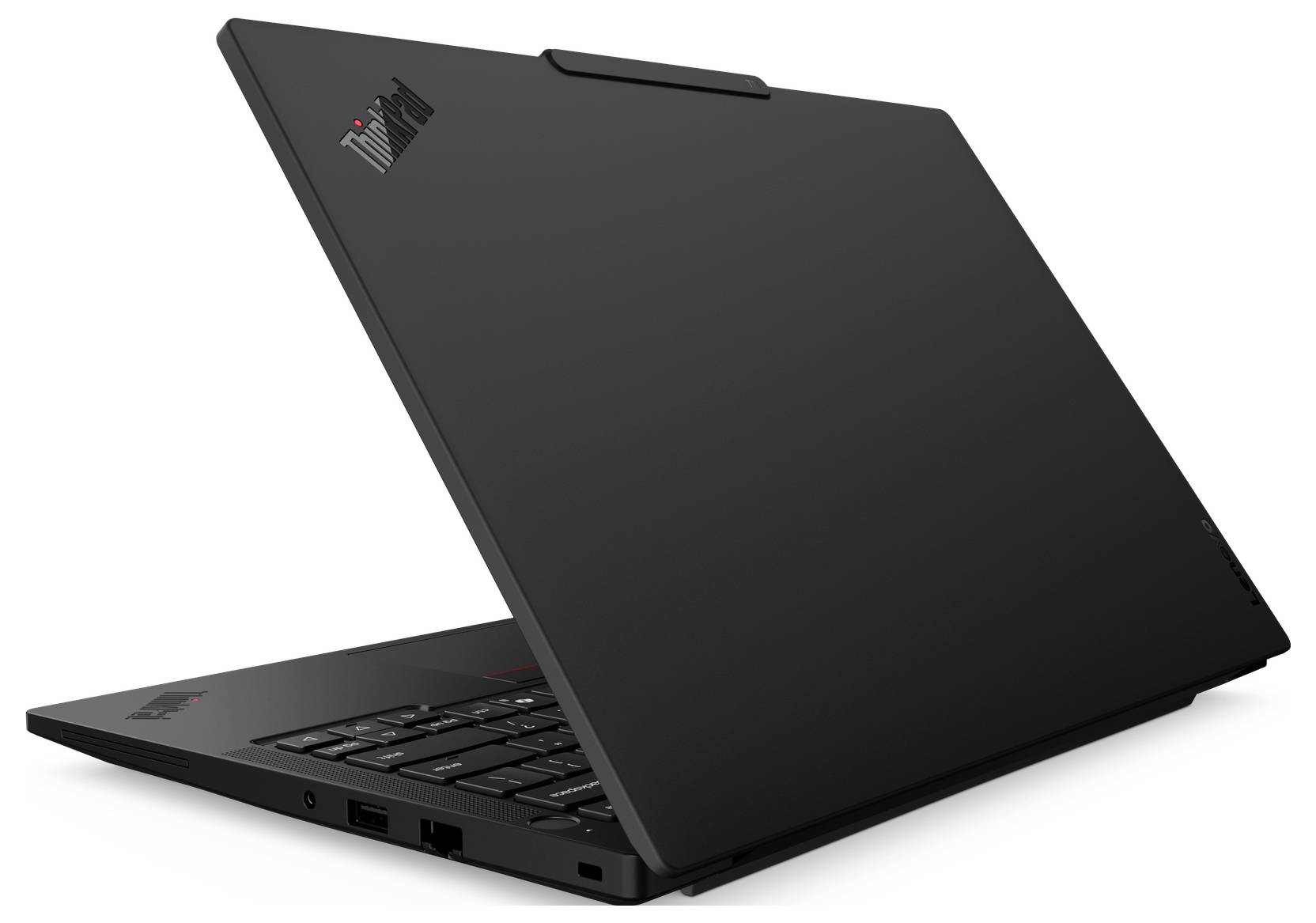 Schwarzer Lenovo ThinkPad-Laptop, geschlossen und leicht geöffnet, auf weißem Hintergrund dargestellt, mit teilweise sichtbarer Tastatur und Anschlüssen.