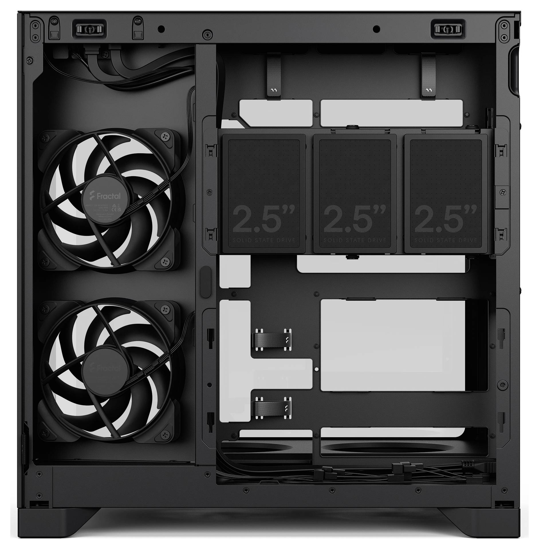 Offenes PC-Gehäuseinneres mit vorne montierten Kühlventilatoren und Schachtfächern für 2,5-Zoll-Laufwerke, mit einem Netzteilabteiler am unteren Ende.