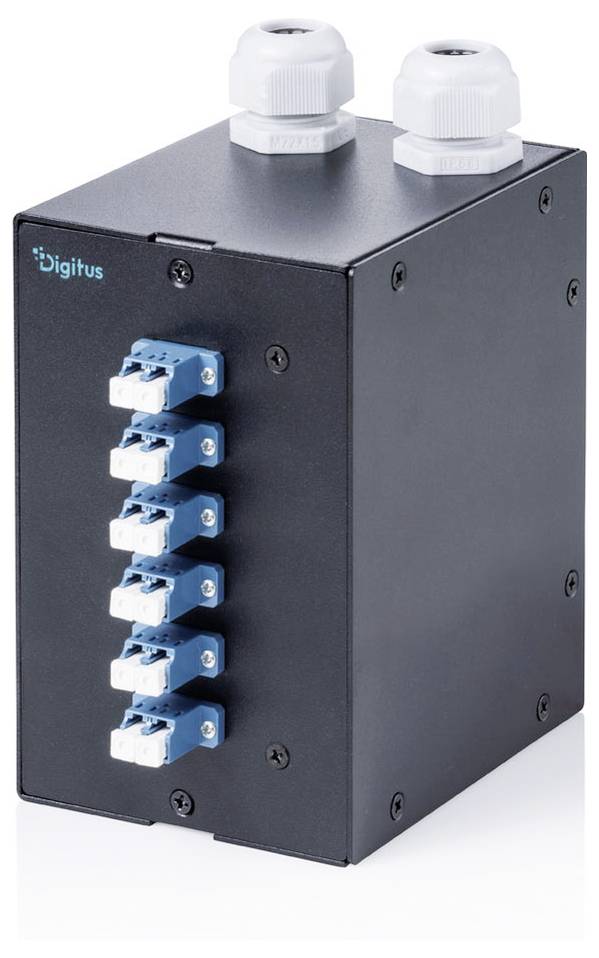 Schwarze Digitus Lichtwellenleiterspaltbox mit sechs blauen Anschlussports auf der Vorderseite und zwei Kabelverschraubungen oben.