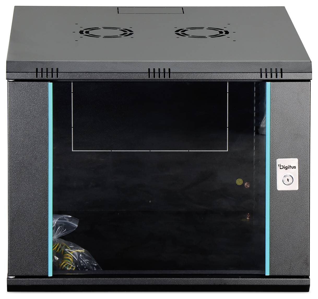 Schwarzer wandmontierbarer Ausrüstungsschrank mit Glastür, seitlichen Lüftungsöffnungen und Schloss, wird zur Lagerung von Netzwerk- oder AV-Hardware verwendet.