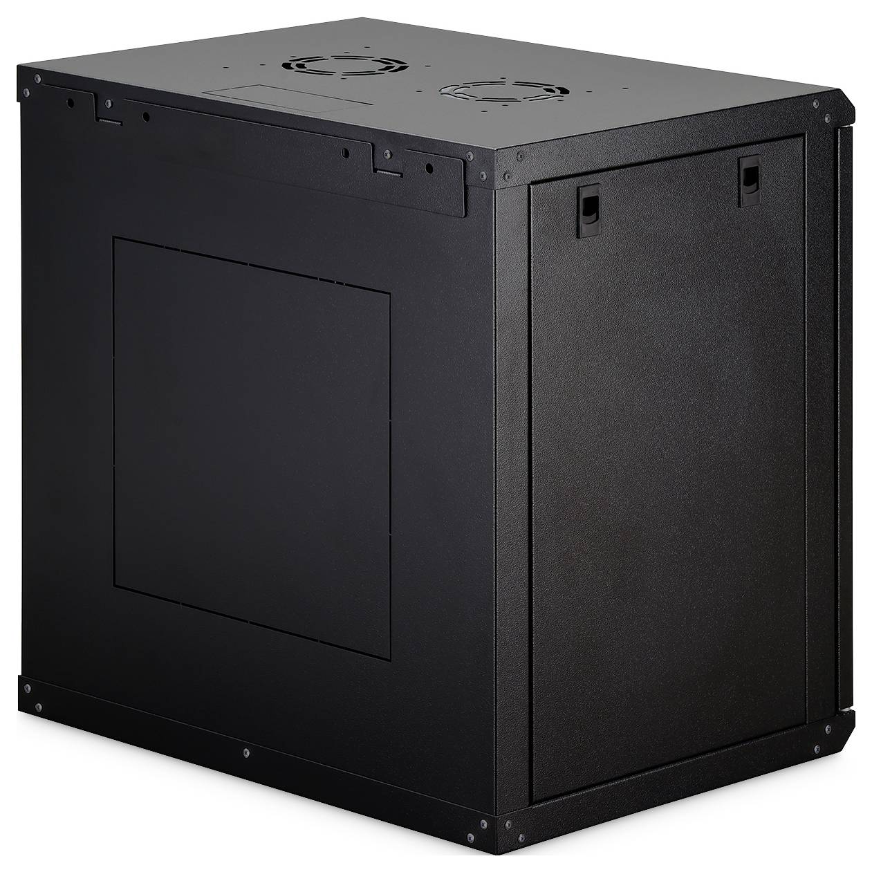 Schwarzer Metall-Serverschrank mit belüftetem Deckel, Vordertür und Seitenpaneel auf weißem Hintergrund.