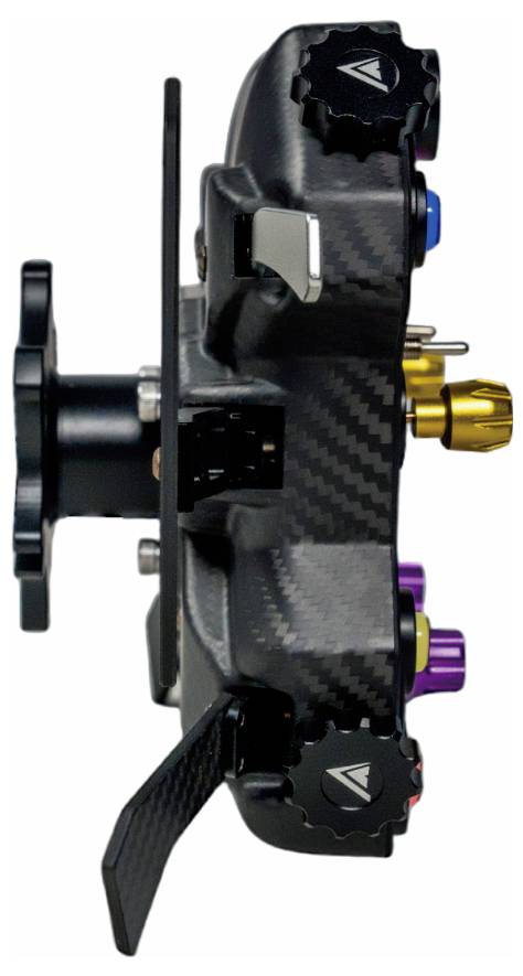 Seitenansicht eines Fahrradpedals mit Klick-Mechanismen und verstellbaren Drehreglern, isoliert auf weißem Hintergrund dargestellt.
