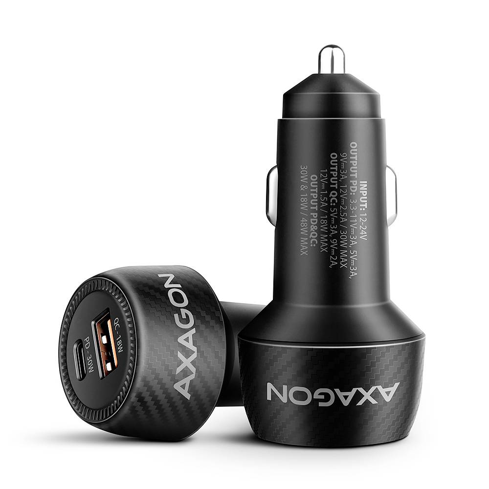 Zwei schwarze AXAGON Auto-USB-Ladegeräte, eines aufrecht und eines liegend, mit dualen USB-Anschlüssen und gedruckten Leistungsangaben auf weißem Hintergrund.