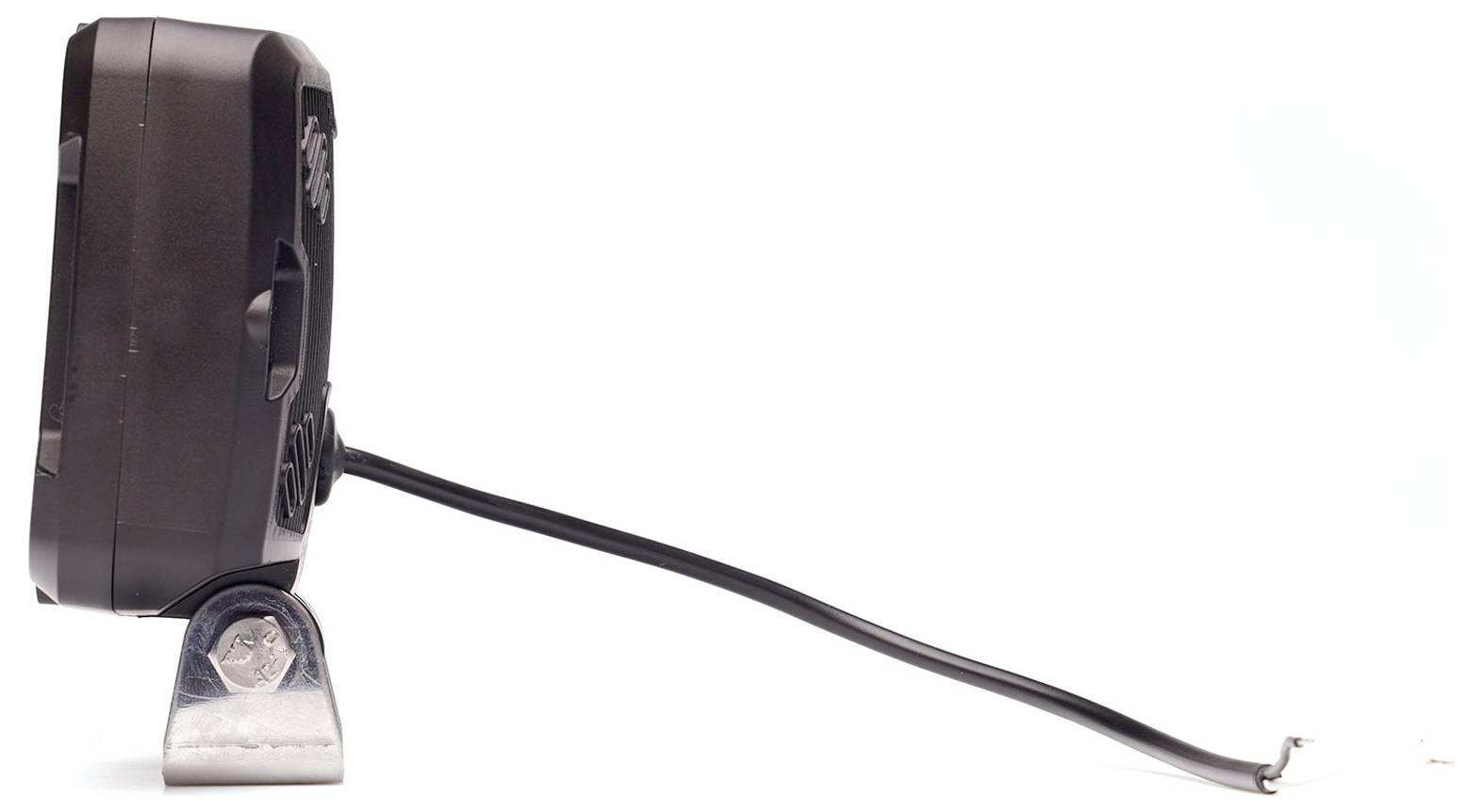 Seitenansicht eines schwarzen tragbaren Geräts, das auf einem silbernen Ständer montiert ist, mit einem langen Kabel, das sich nach rechts gegen einen weißen Hintergrund erstreckt.