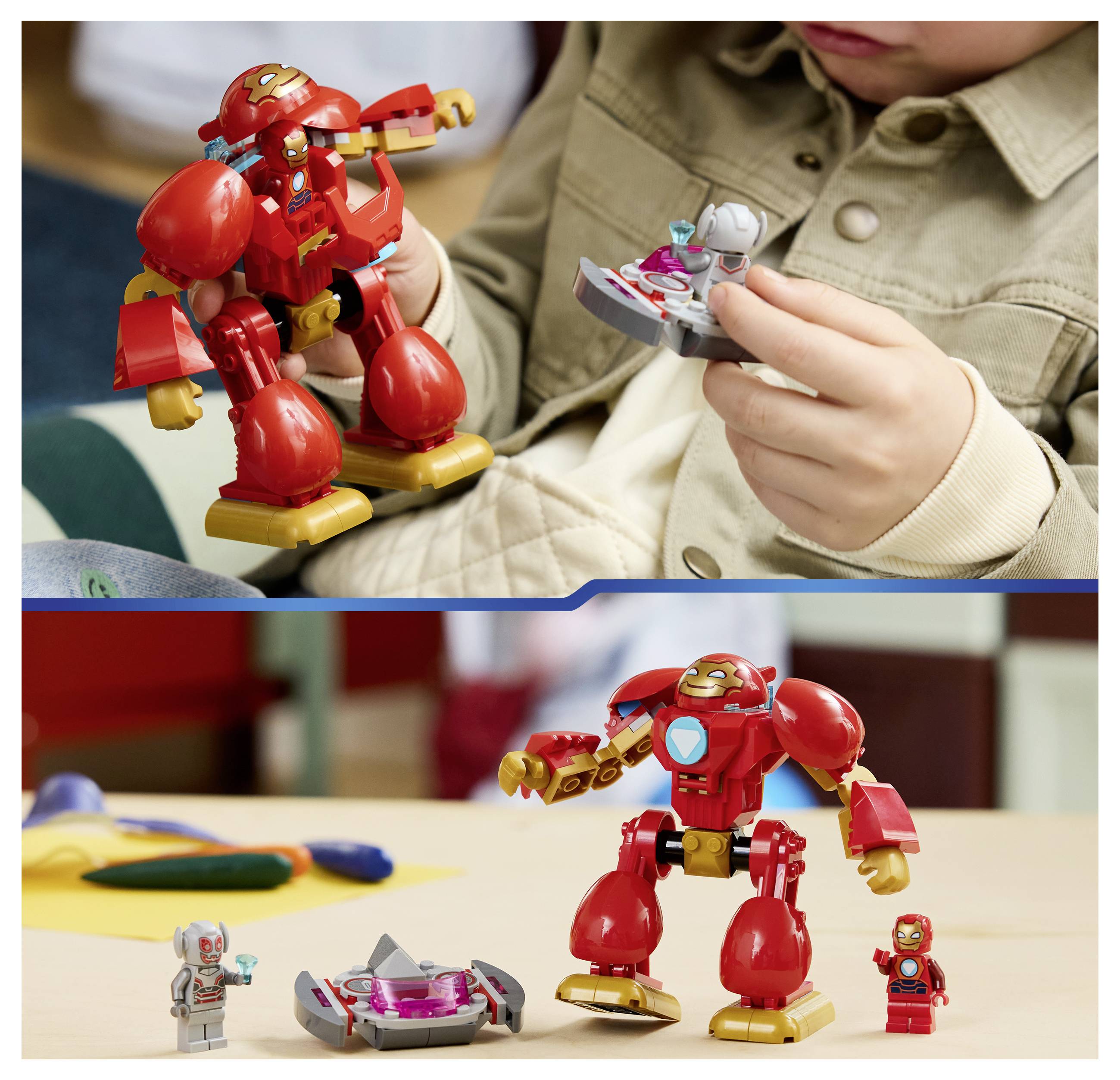 Kind spielt mit rotem Superhelden-Roboterspielzeug und einer kleinen grauen Figur; darunter steht der zusammengesetzte Roboter mit zwei kleineren Figuren und einem Basisteil auf einem Tisch.