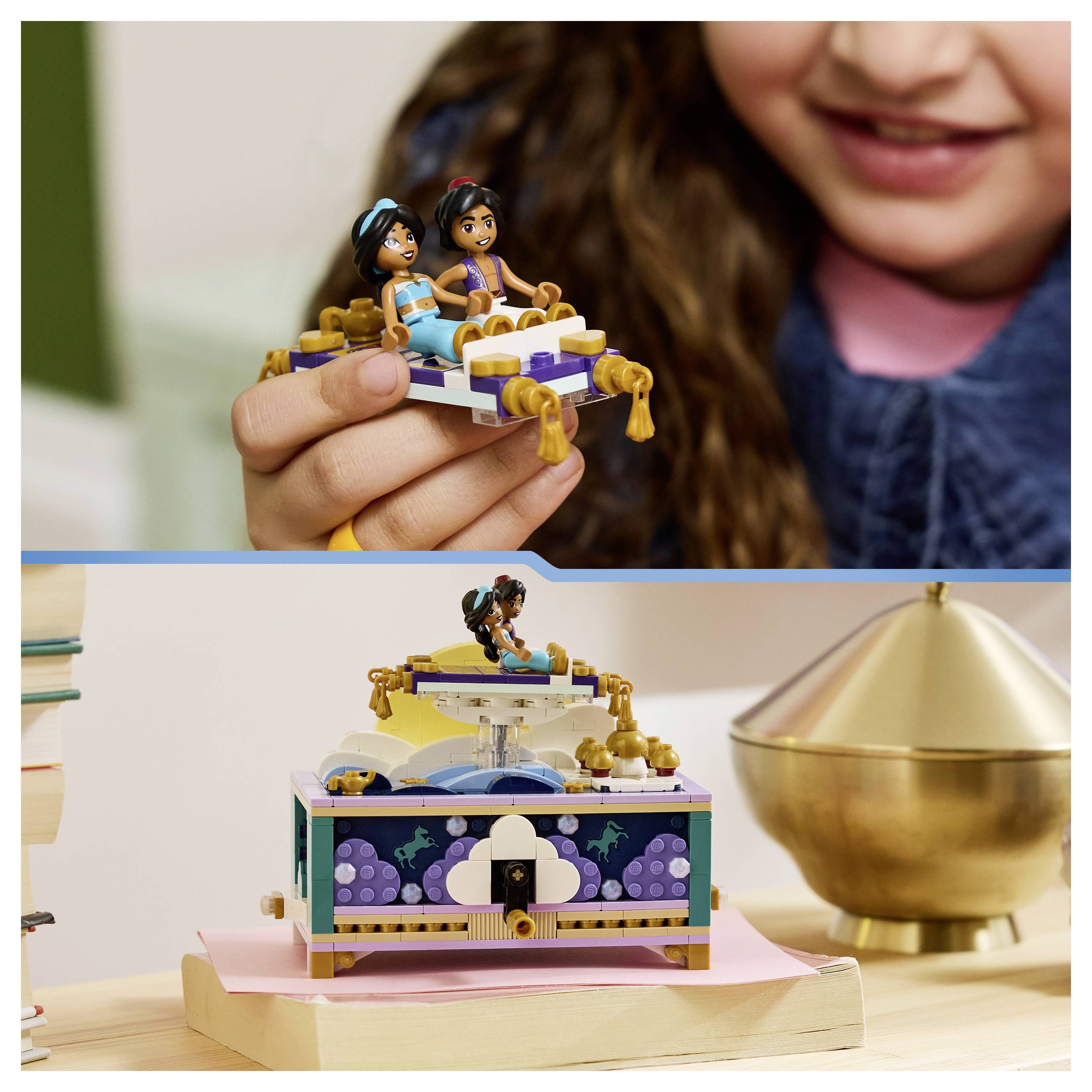 Kind hält ein kleines LEGO-ähnliches Spielzeug von Aladdin und Jasmine auf dem fliegenden Teppich; darunter steht das fertiggestellte Set auf einem Schreibtisch.