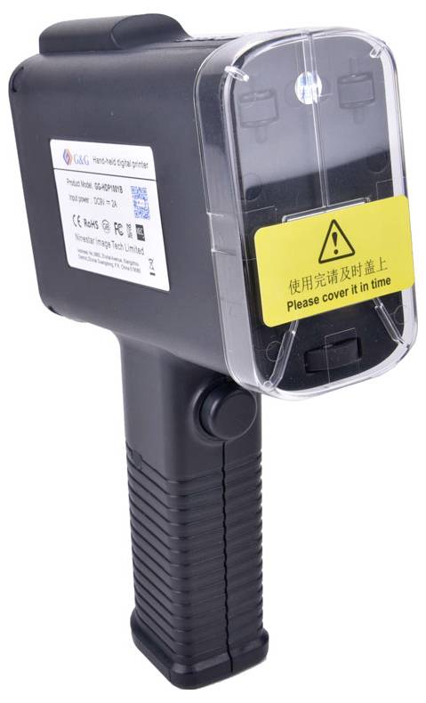 Tragbares schwarzes tragbares Lasergerät mit gelbem Warnschild und transparenter Frontabdeckung, auf weißem Hintergrund abgebildet.