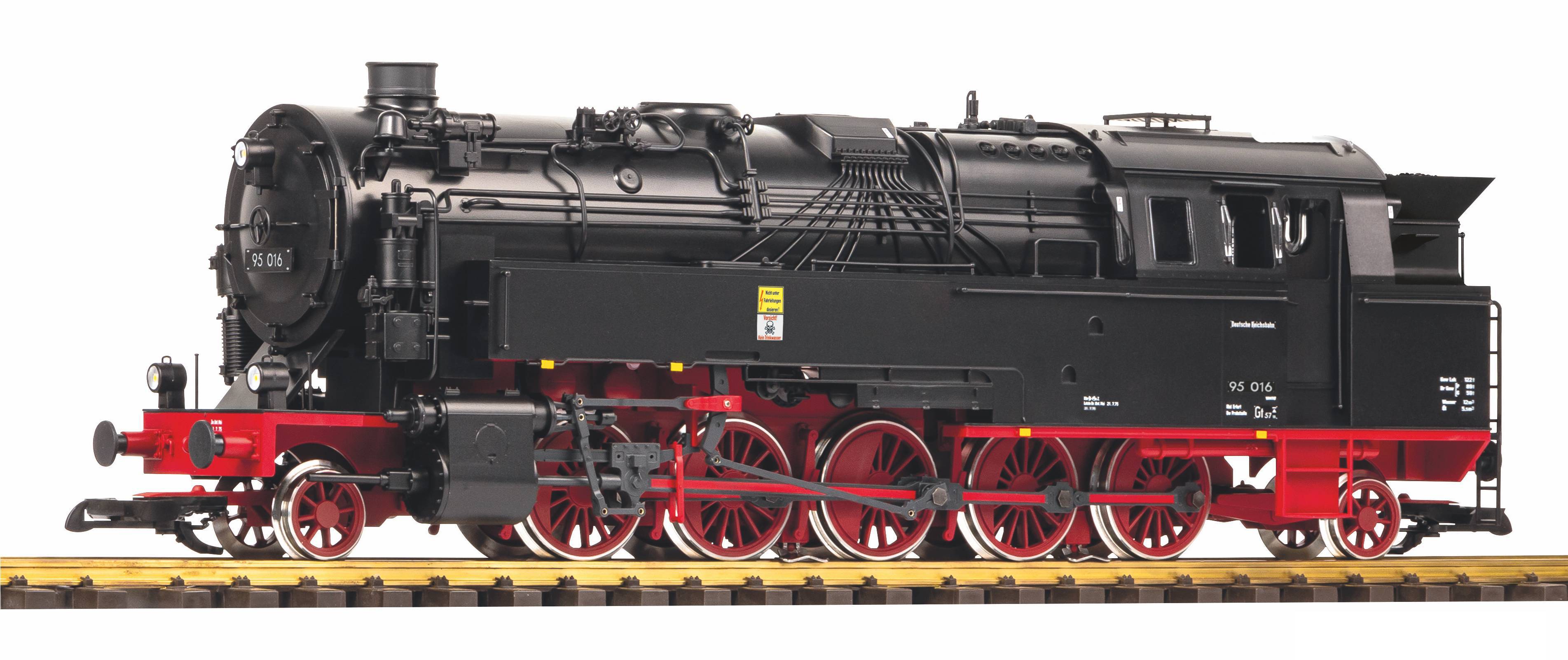 Seitenansicht einer schwarzen und roten Dampflokomotive auf einer Ausstellung, mit großen roten Antriebsrädern und einer Holzgleis-Basis.
