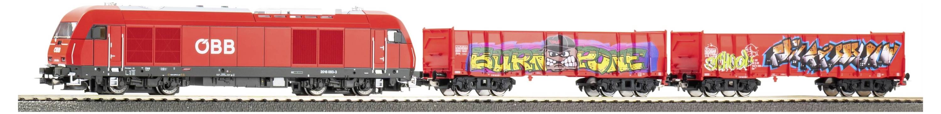 PIKO HO Start-Set Modellbahn-Starterset-Verpackung mit einem roten Zug auf der Strecke und „Ready to run