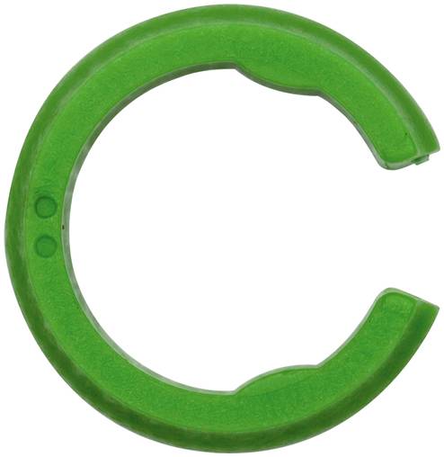 Grüner Kunststoff-C-förmiger Clip oder Ring mit einer kleinen Lücke, dargestellt auf weißem Hintergrund.