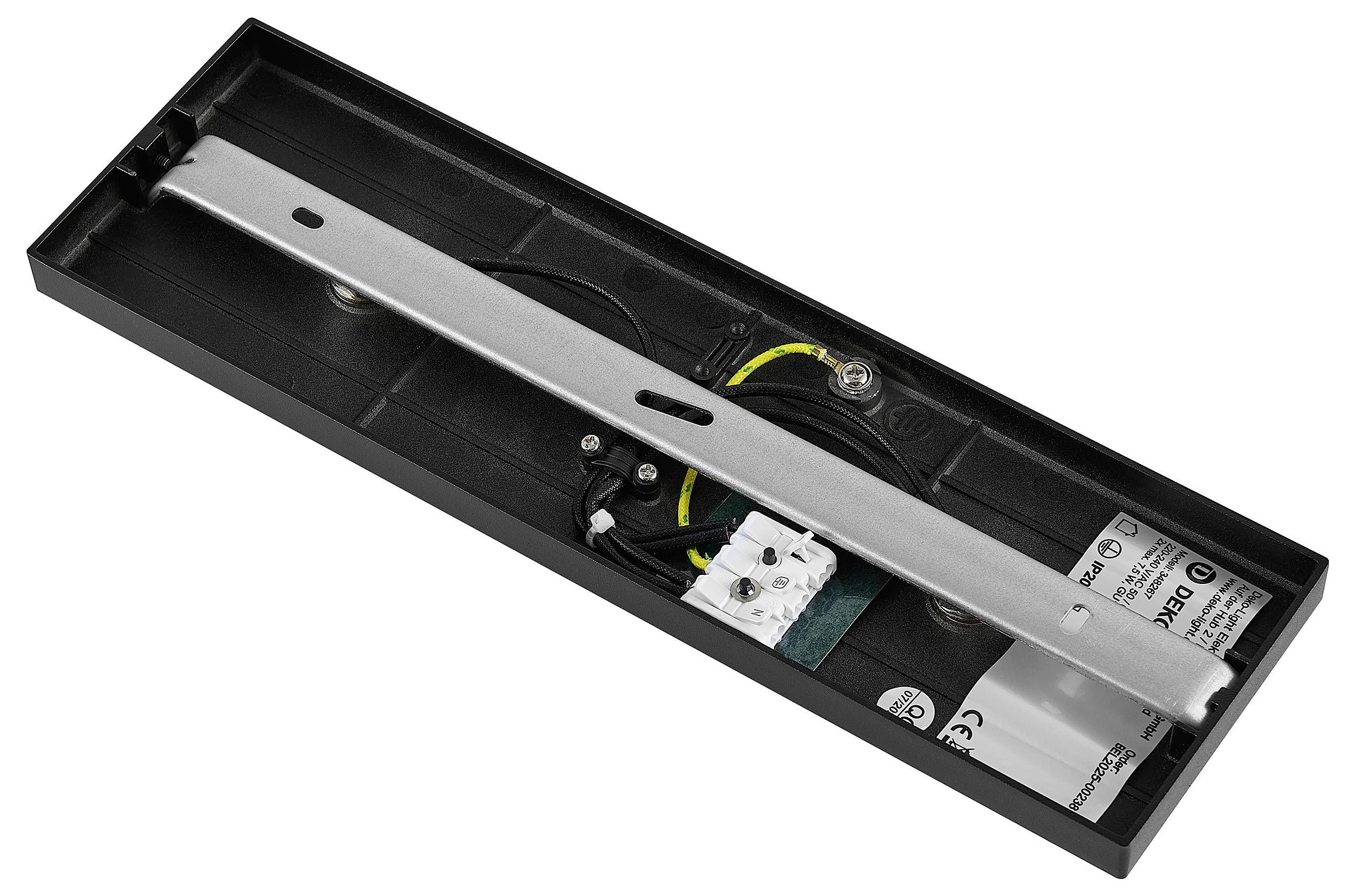 Offenes schwarzes Elektroinstallationsmaterial mit langer Metall-Montageschiene, Verdrahtung und sichtbaren inneren Komponenten