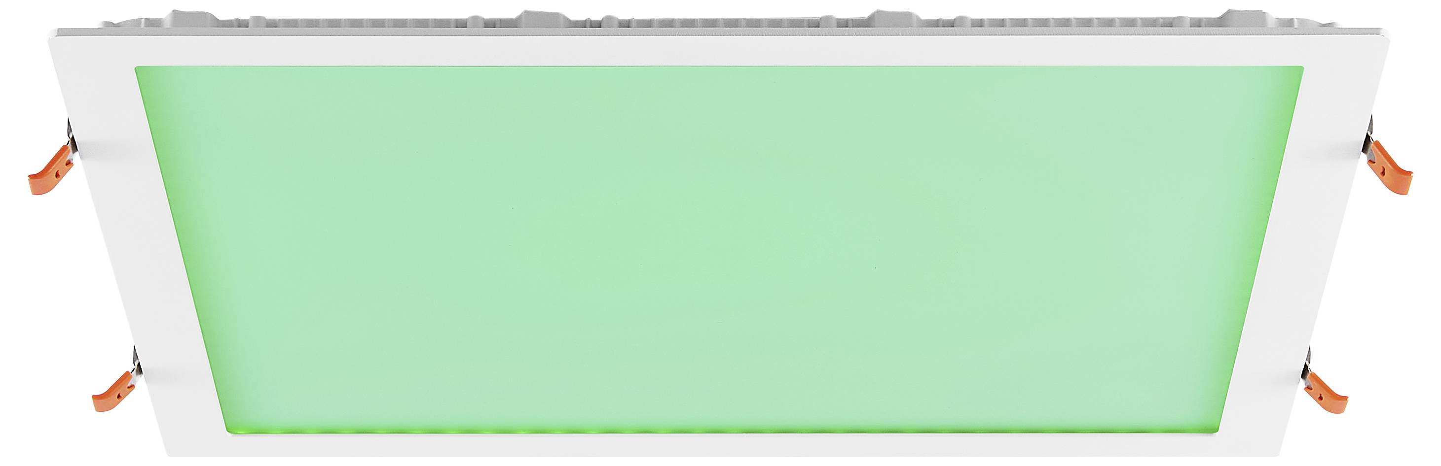 Moderner Kosmetik-Einzelhandelsladen mit rosa Regalen für Hautpflegeprodukte, zentraler Terrazzo-Ausstellungsfläche, Topfpflanzen und einem Loungesessel am Fenster.