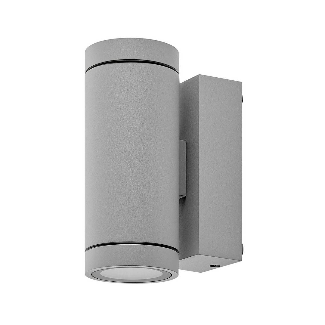 Grauer zylindrischer wandmontierter Außenleuchte mit rechteckiger Rückplatte auf weißem Hintergrund.