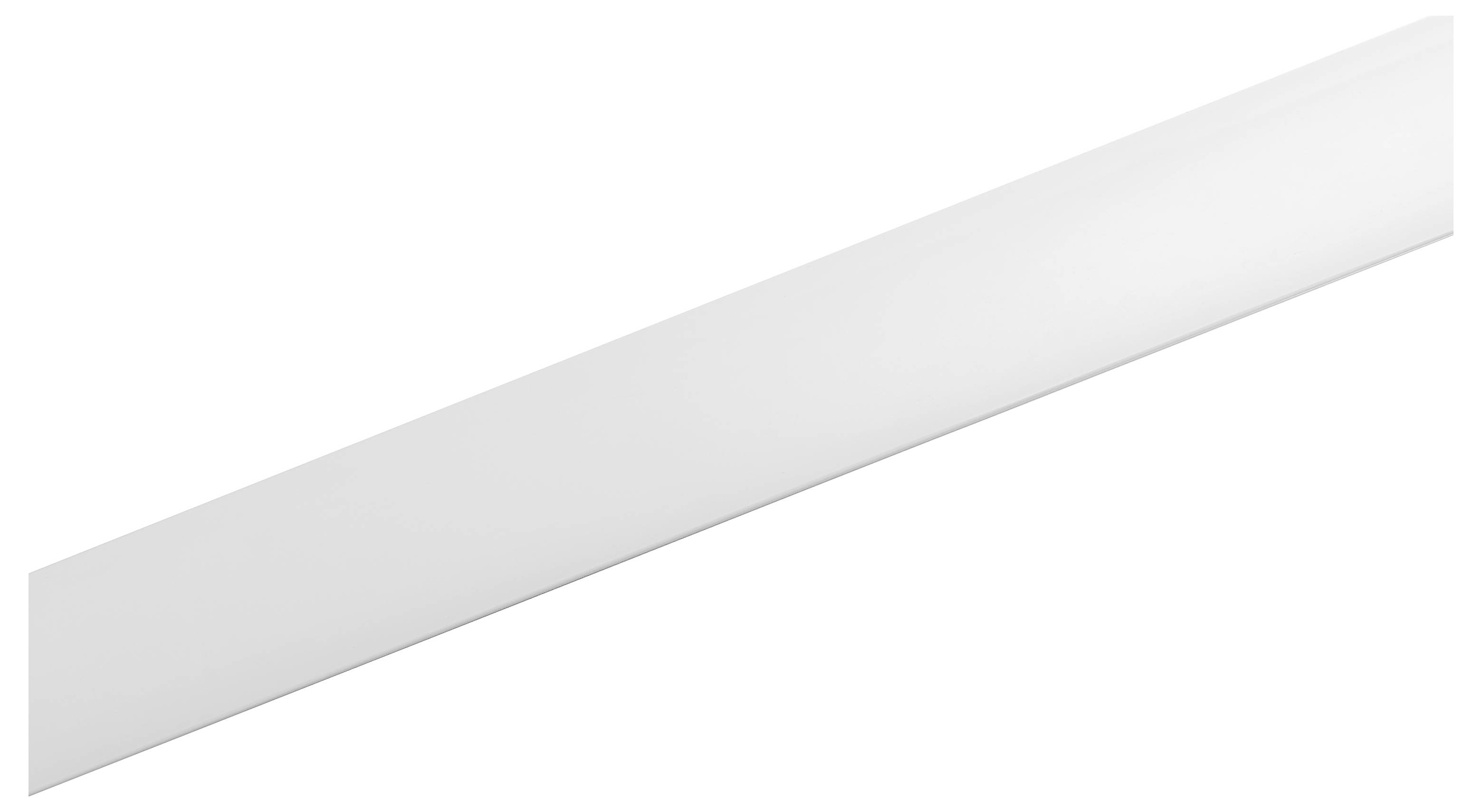 Langer weißer diagonaler rechteckiger Balken auf schlicht weißem Hintergrund, der an ein leeres Banner oder einen leeren Streifen erinnert.