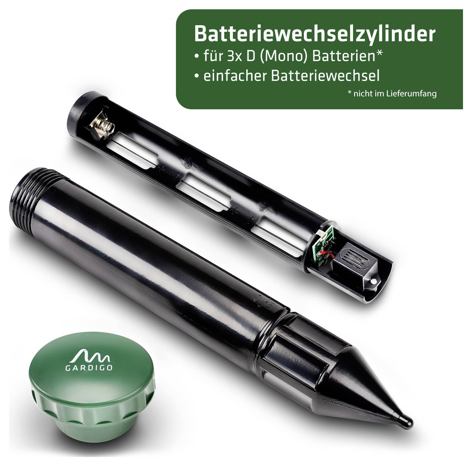 Batteriewechselzylinder für 3x D-Batterien: offenes Rohr mit eingelegten Batterien und unten als geschlossenes schwarzes Zubehörteil mit grünem Deckel.