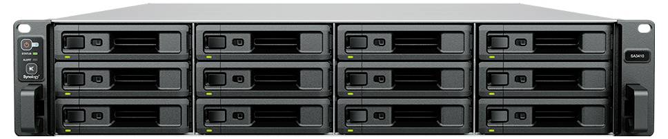 Vorderansicht eines Rack-Mount-Speicherservers mit zwölf Hot-Swap-Laufwerkschächten und Statusanzeigen auf einem schwarzen Metallgehäuse.