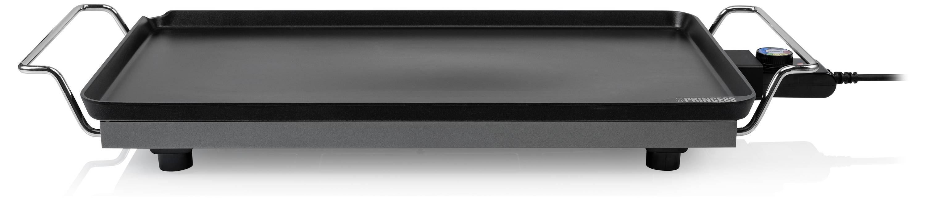 Schwarze elektrische Griddleplatte mit ebener Kochfläche, seitlichen Griffen und einem Temperaturreglerdial auf der rechten Seite.