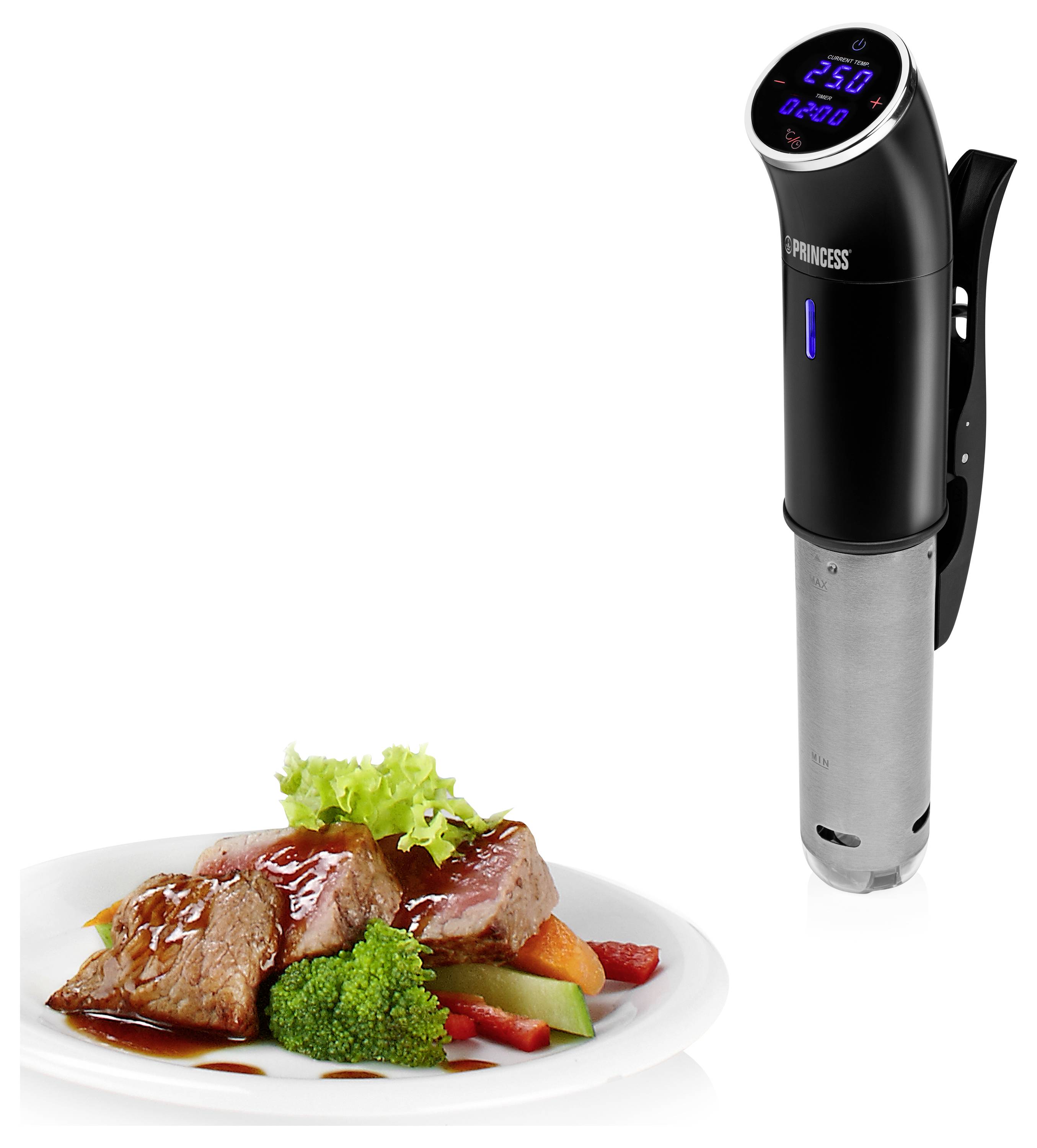 Sous-Vide-Tauchzirkulator mit digitalem Display neben einem angerichteten Steak und Gemüse, das die für Präzisionsgaren verwendete Vorrichtung zeigt.