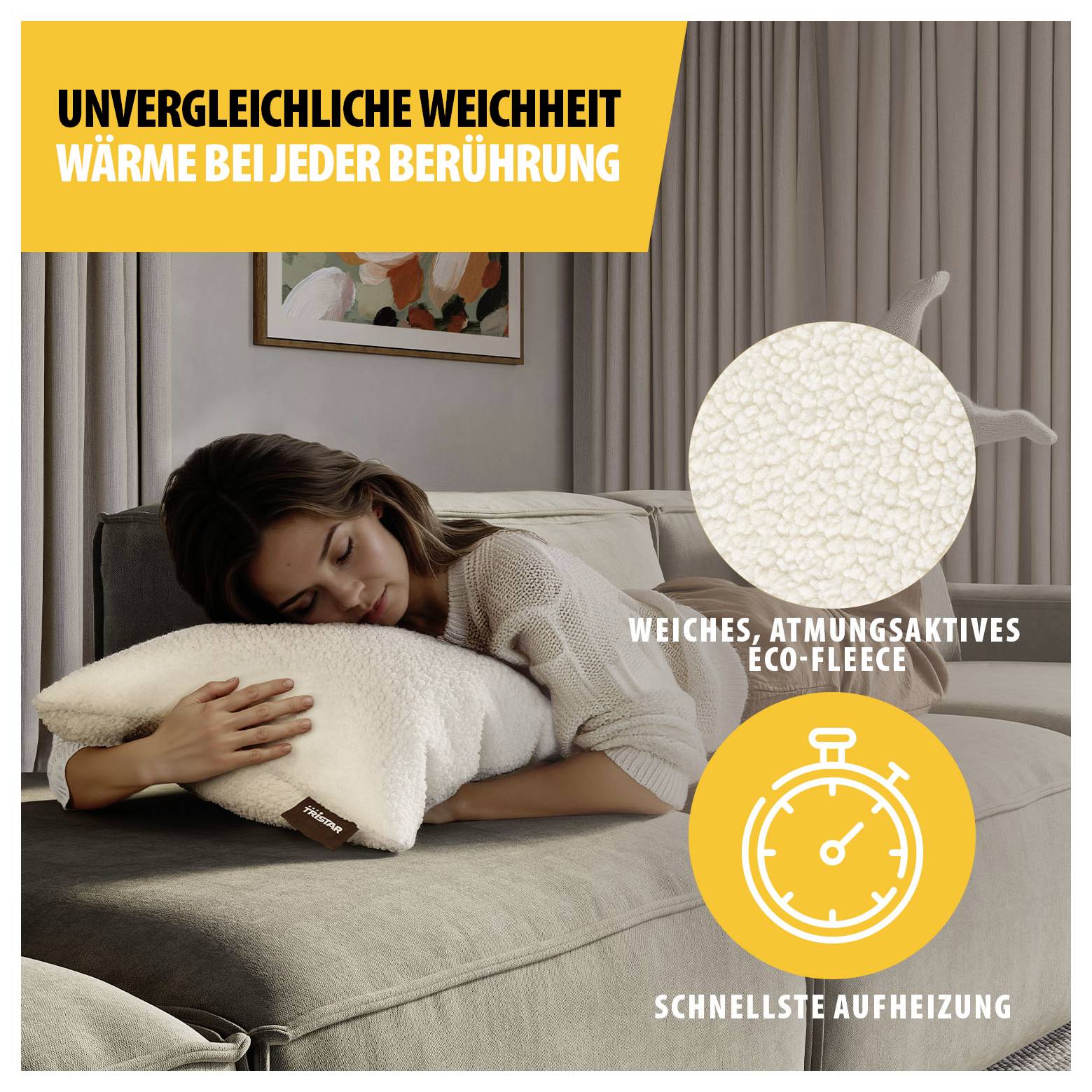 Werbeanzeige: Frau liegt entspannt auf Sofa mit Kissen; Text verspricht 'UNVERGLEICHLICHE WEICHHEIT', 'WÄRME BEI JEDER BERÜHRUNG', 'WEICHES, ATMUNGSAKTIVES ECO-FLEECE' und 'SCHNELLSTE AUFHEIZUNG'.