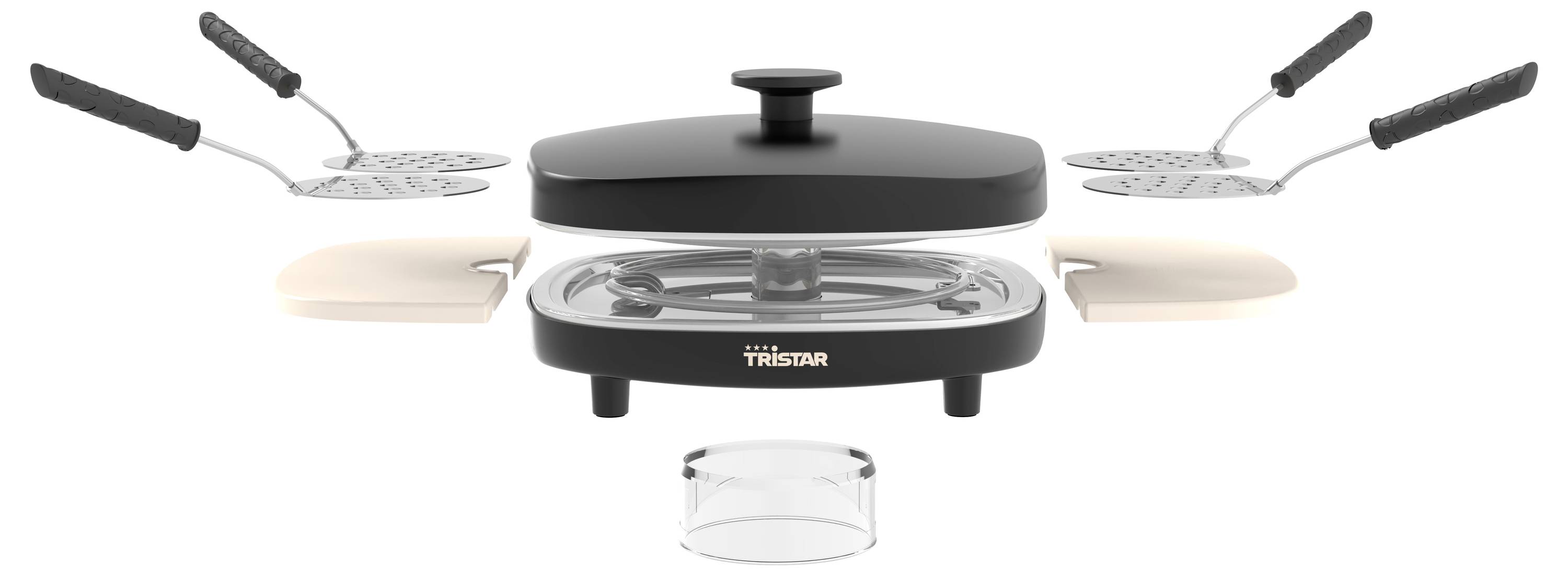 Produktabbildung eines Tristar-Elektro-Raclette-Grills mit einer runden Grillplatte, zwei Raclette-Pfannen, Servierspachteln und einer kleinen Glasschale darunter