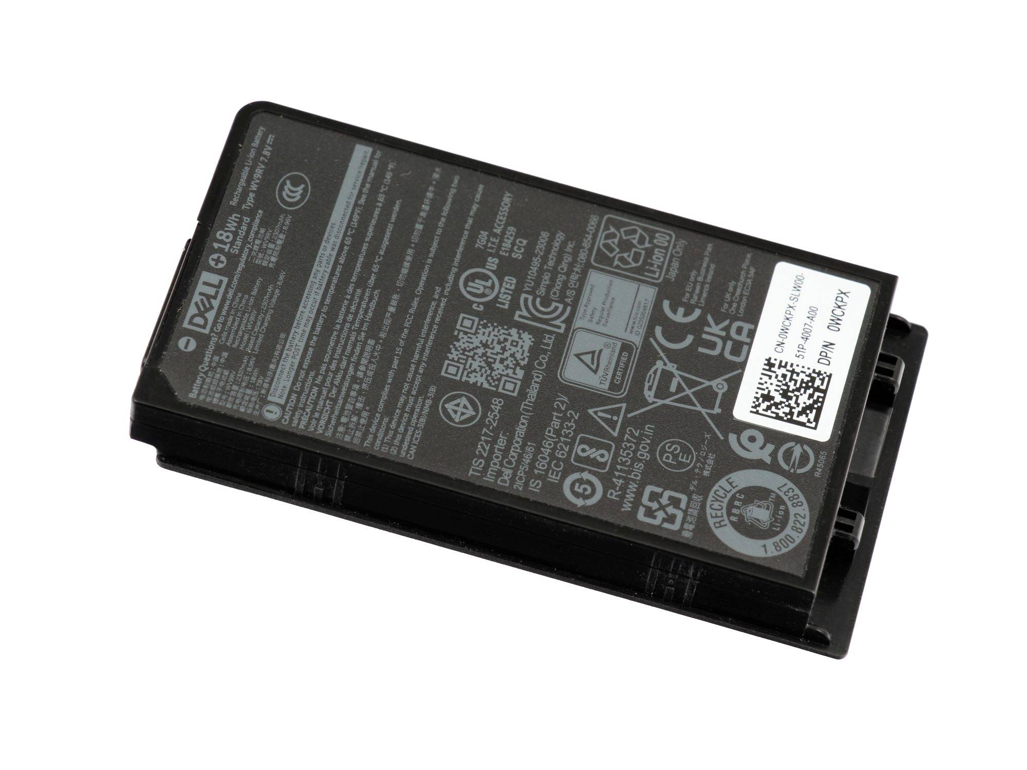 Schwarze Dell wiederaufladbare Laptop-Batterie im Winkel auf weißem Hintergrund angezeigt, mit Behördenkennzeichnungen und einem QR-Code.
