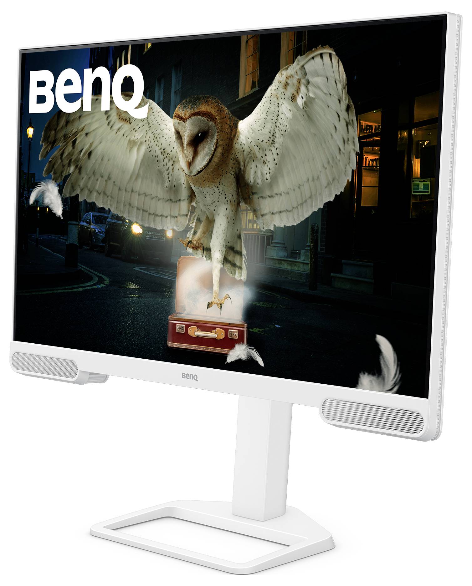 BenQ-Monitor zeigt eine Eule, die aus einem Koffer fliegt, in einer dunklen Straßenszene, mit dem BenQ-Logo oben links.