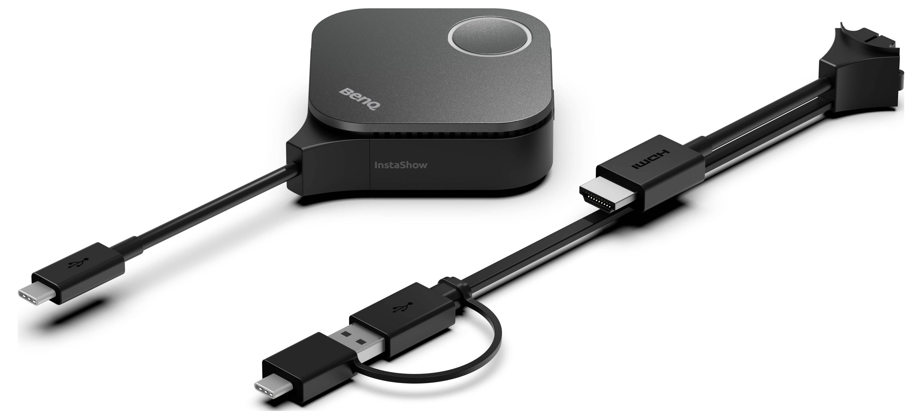 Kompakter schwarzer USB-C-Hub/Dockingstation mit rundem oberen Knopf, abgebildet mit angeschlossenem Kabel und zwei abnehmbaren Adapterkabeln auf weißem Hintergrund.