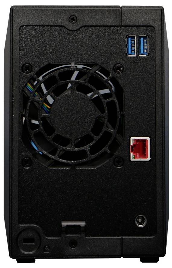Schwarzes Gerät mit Rückwand, Kühlventilator, zwei blaue USB-Anschlüsse oben rechts und ein roter Ethernet-ähnlicher Anschluss darunter.