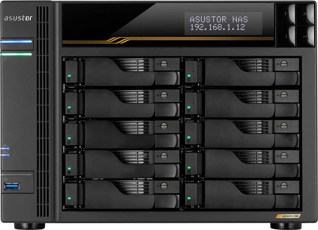 Vorderansicht eines ASUSTOR NAS-Servers mit 10 Festplattenschächten und einem LCD-Display, das „ASUSTOR NAS 192.168.1.12