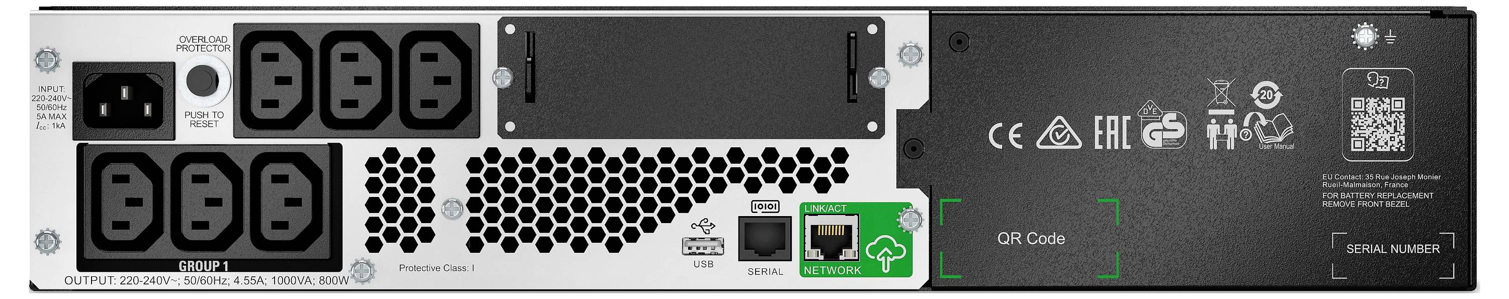 Rückansicht eines Server-Netzteils mit mehreren AC-Steckdosen, Belüftungsgittern, Ethernet-Anschlüssen und gedrucktem QR-Code/Serienetikett.