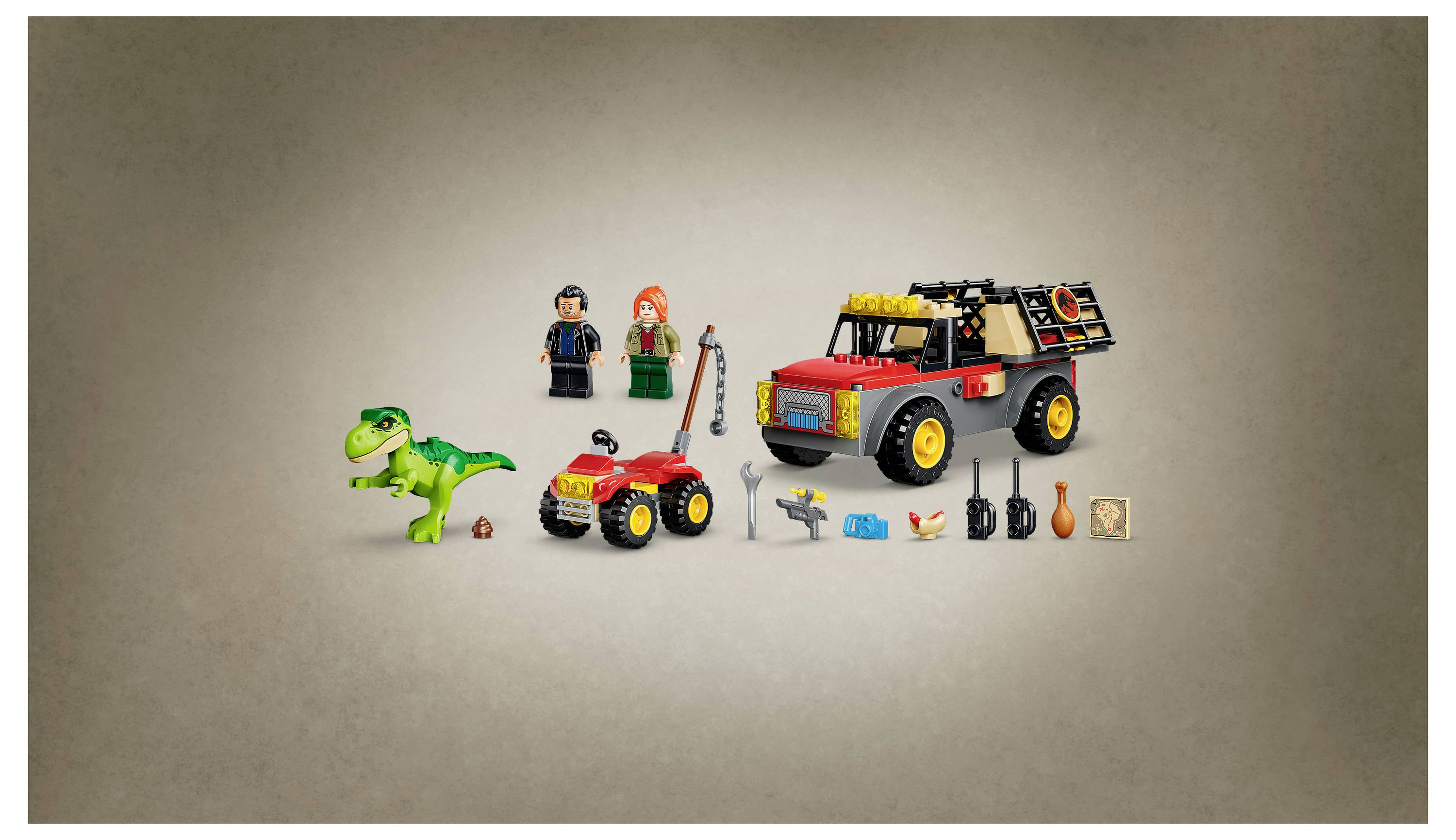 LEGO-Spielzeugset-Display mit einem grünen Dinosaurier, zwei Minifiguren, einem roten Fahrzeug, einem großen Geländewagen und verschiedenen Zubehörteilen, die auf einem schlichten Hintergrund angeordnet sind