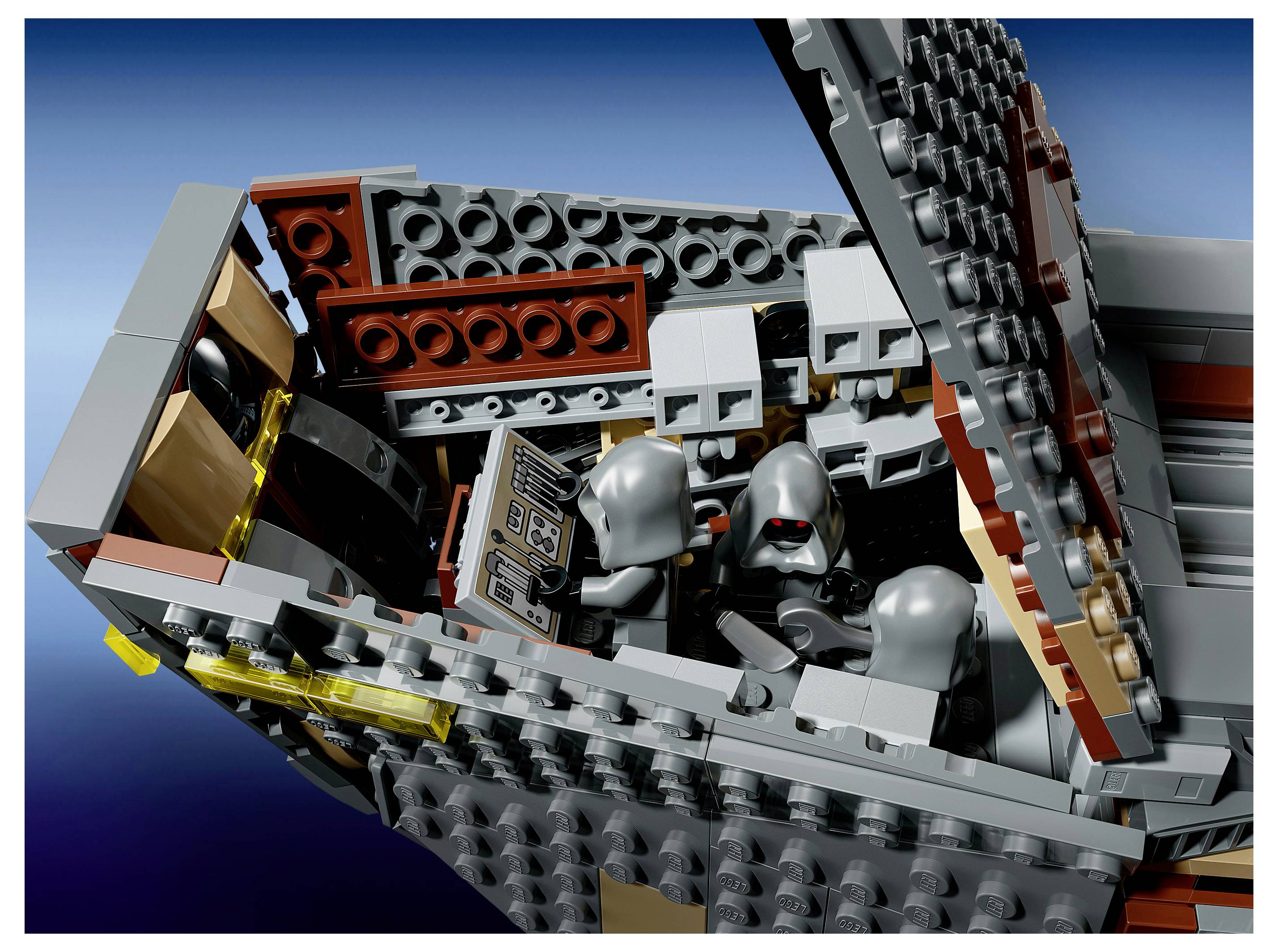LEGO-artiges Raumschiff-Cockpit mit zwei grauhelmetigen Figuren in einer offenen Luke, von außen aus dem Weltall betrachtet.