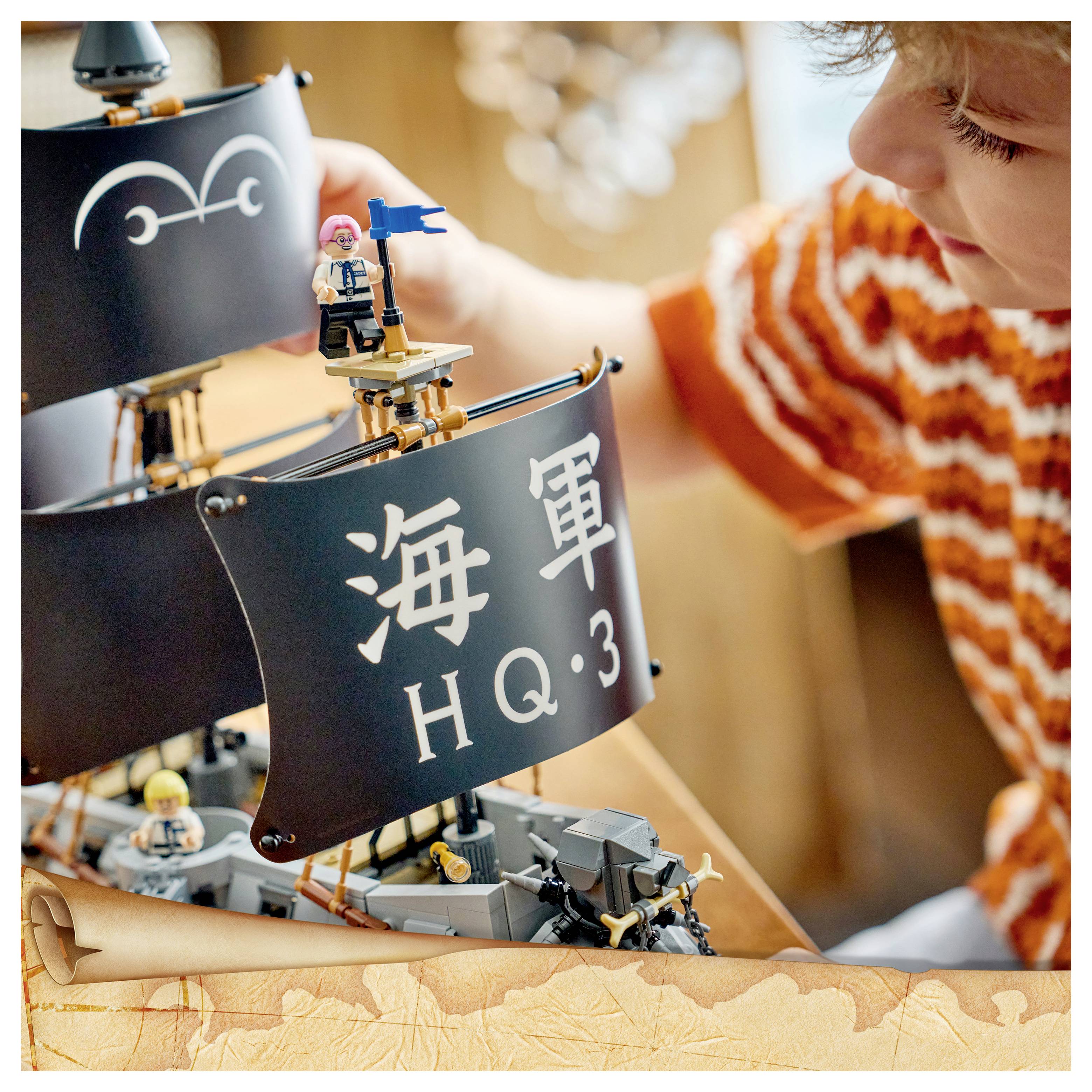 75646 LEGO® ONE PIECE Garps Marineschlachtschiff; Bauset mit 8 Minifiguren für Rollenspiele; Fanartikel zur Netflix-Realverfilmung von ONE PIECE; Ge