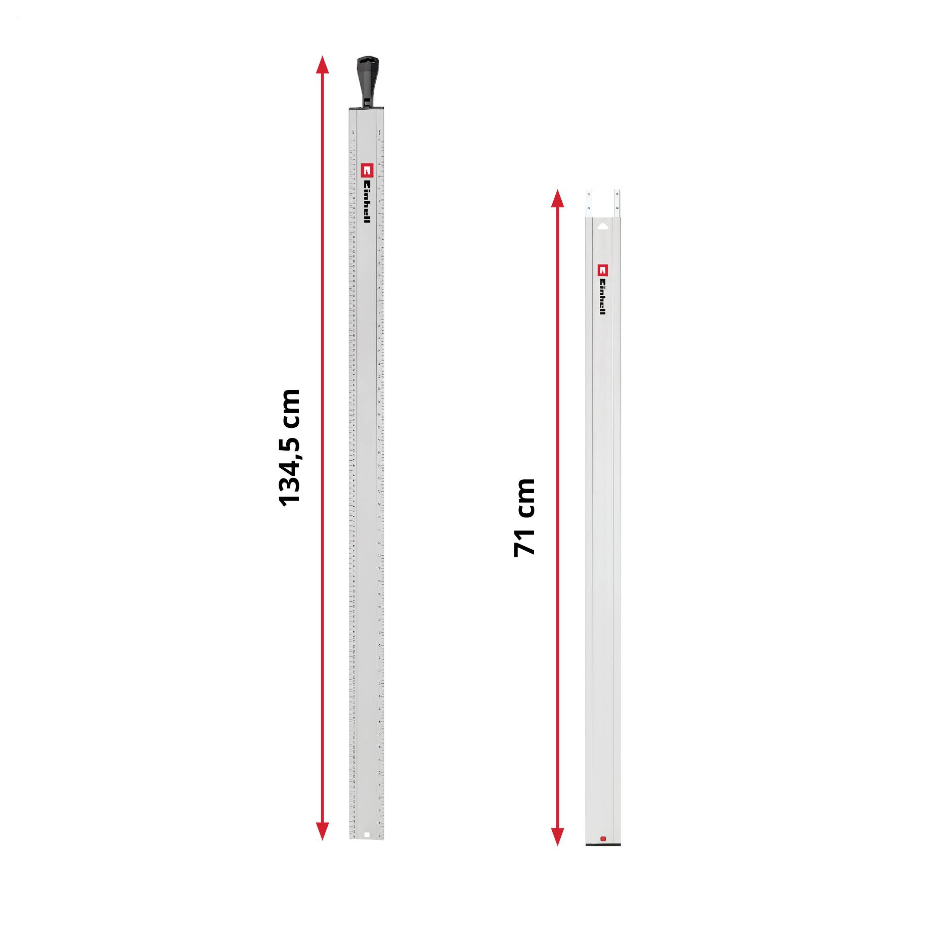 Nebeneinander angeordnete Liniale zeigen zwei Längen: 134,5 cm auf der linken Seite und 71 cm auf der rechten Seite.